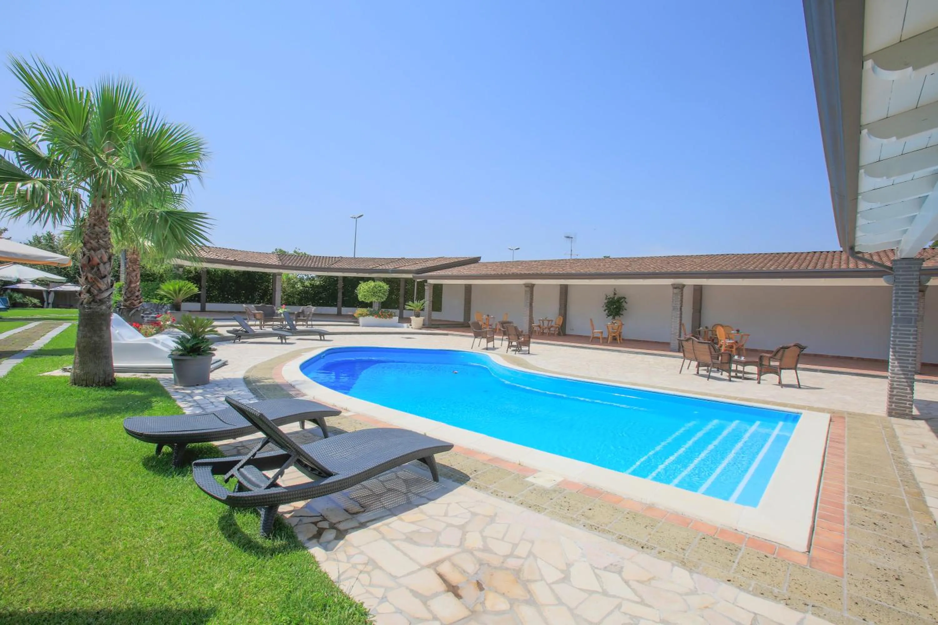 Swimming pool in Hotel la Fenice