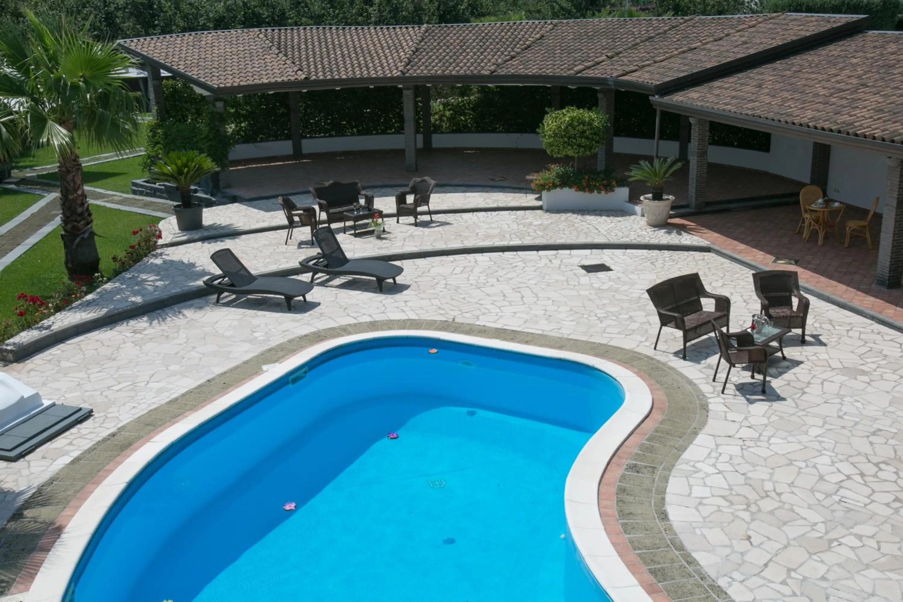 Garden view in Hotel la Fenice