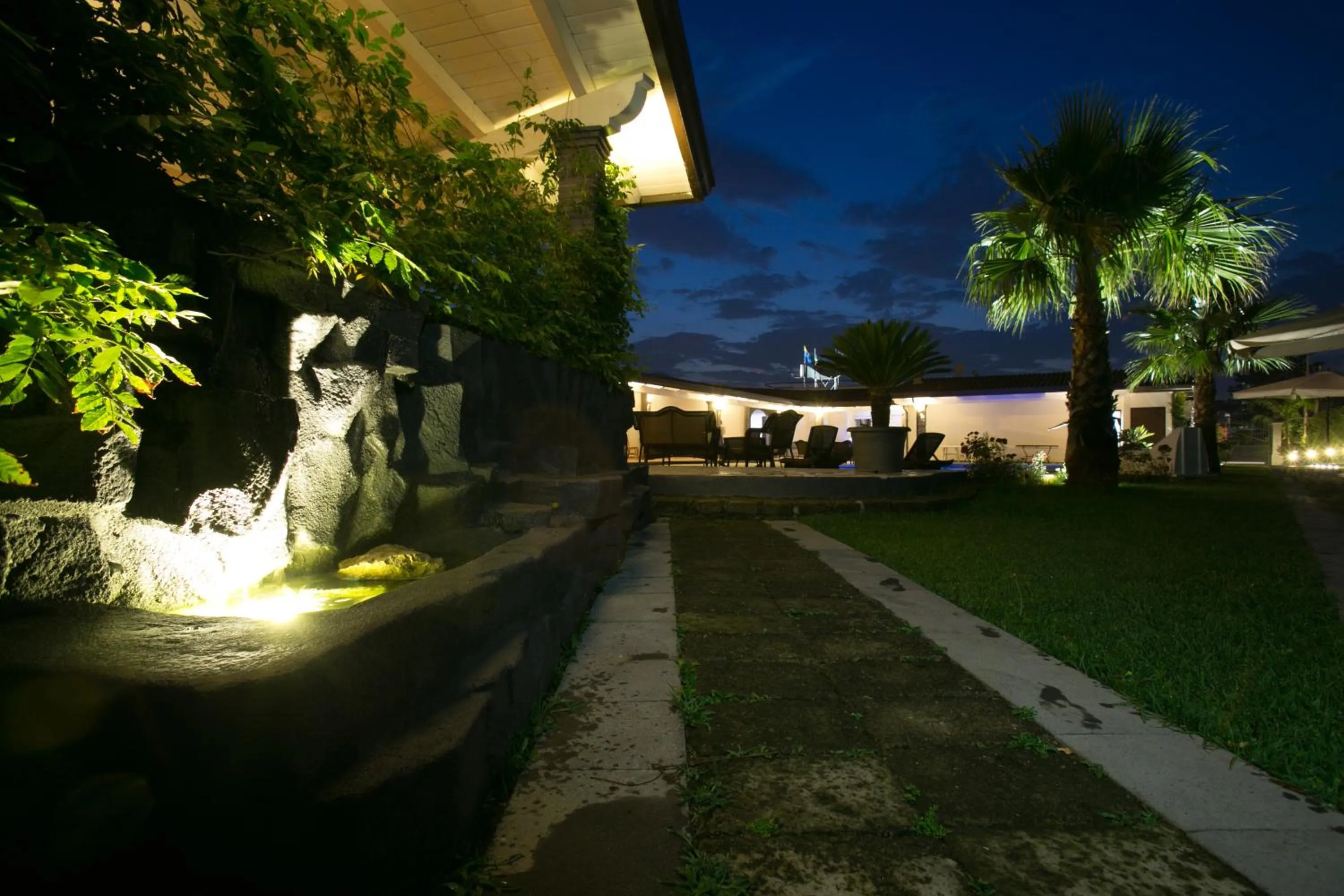 Garden view in Hotel la Fenice