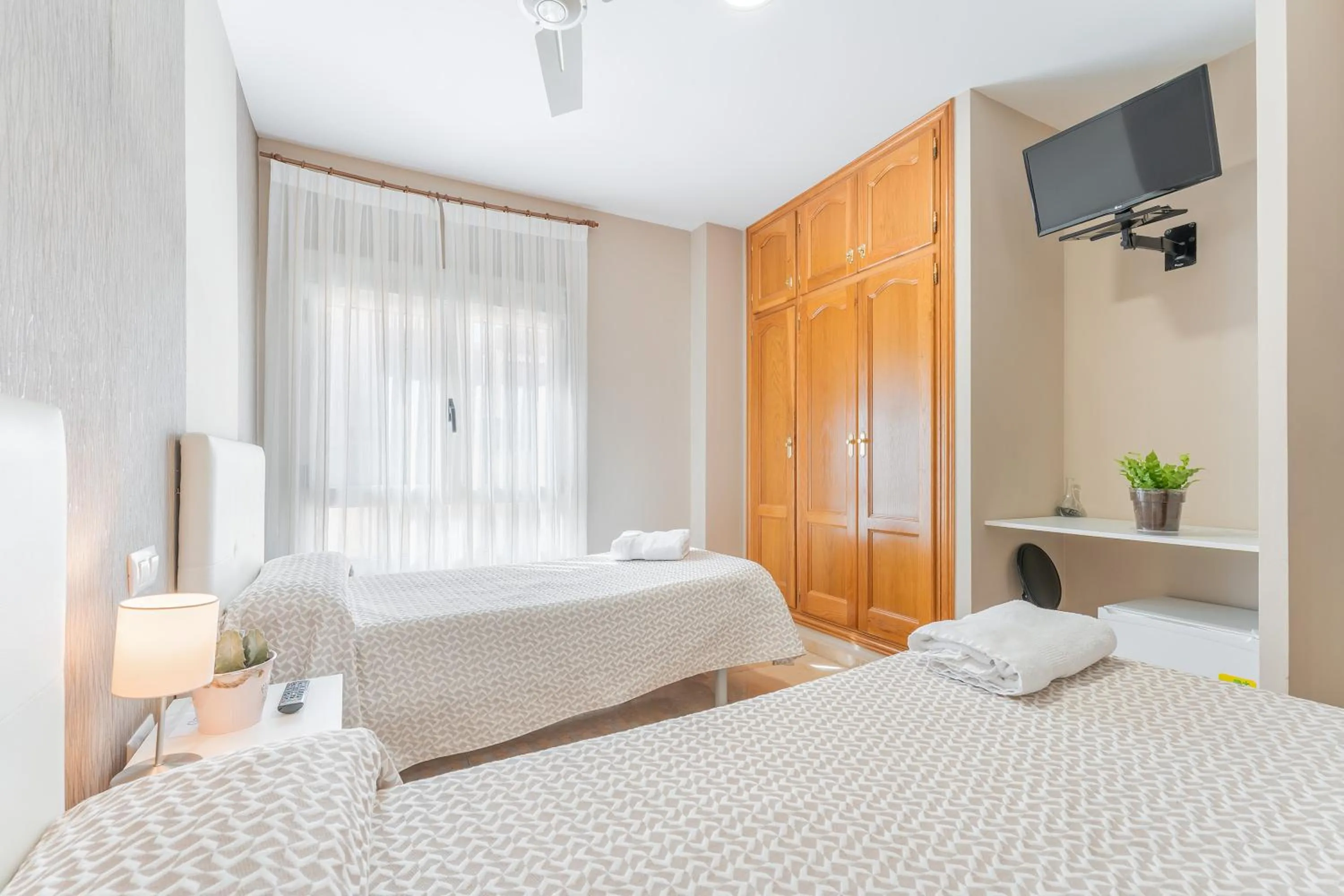 Bed in Hostal El Bugar