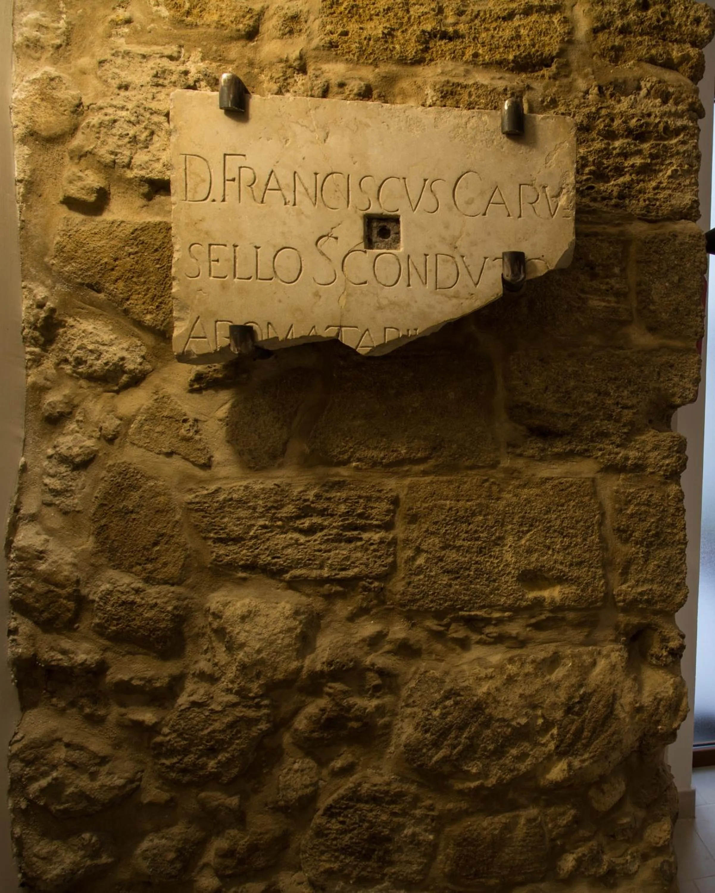 People in Casa dell'Aromatario b&b