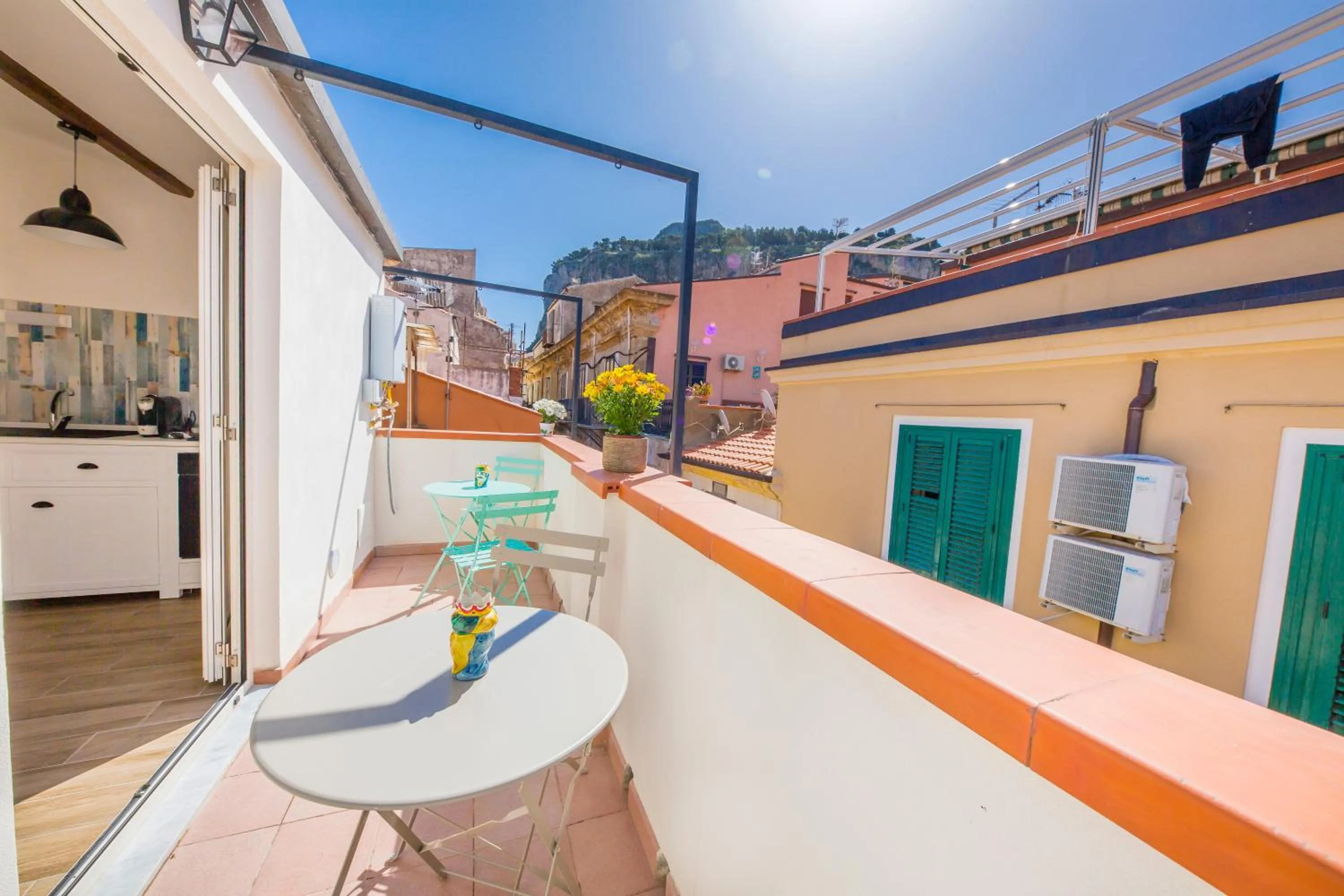 Property building in Dafni e Naide