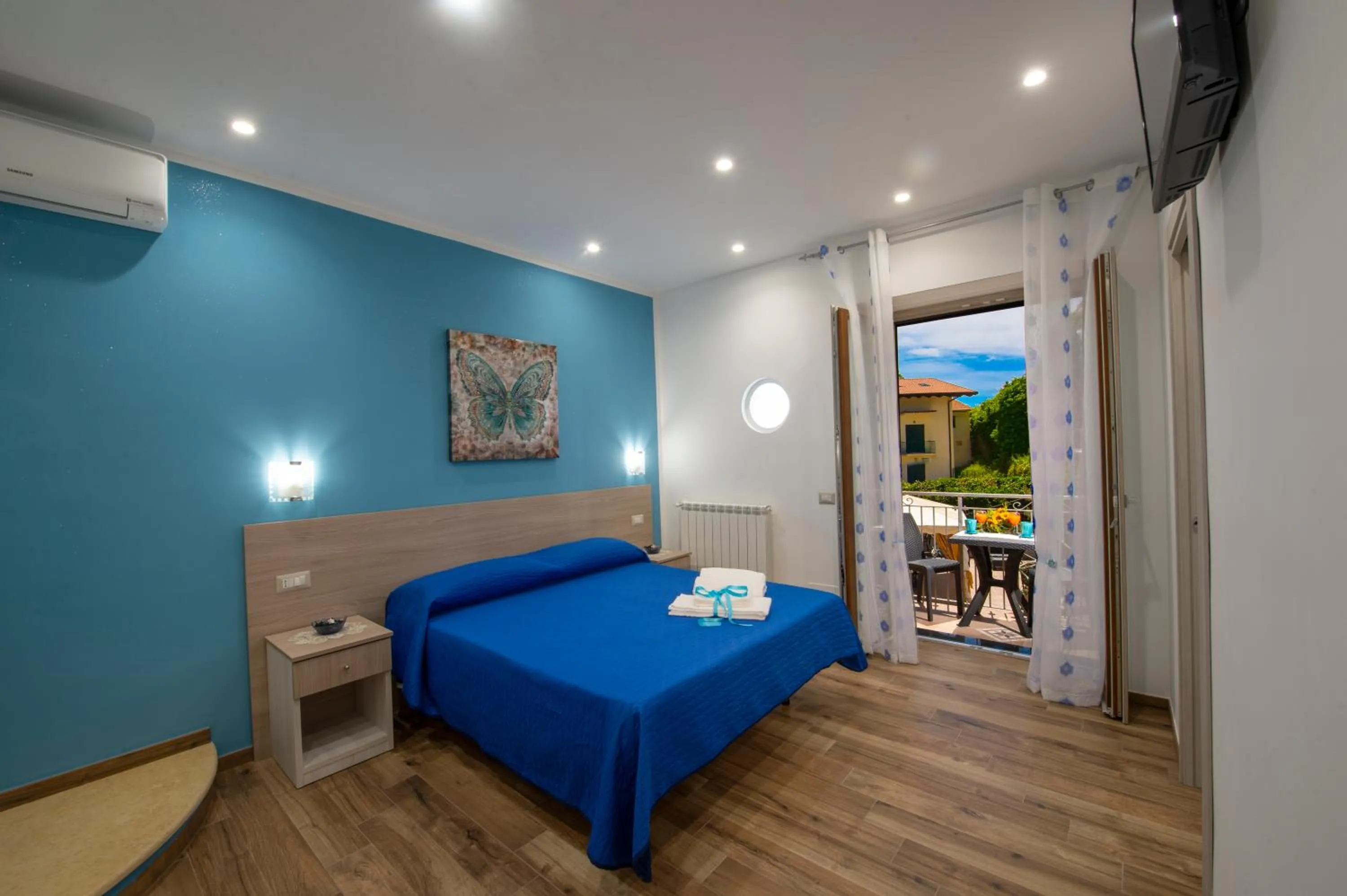 Balcony/Terrace, Bed in B&B Il Girasole