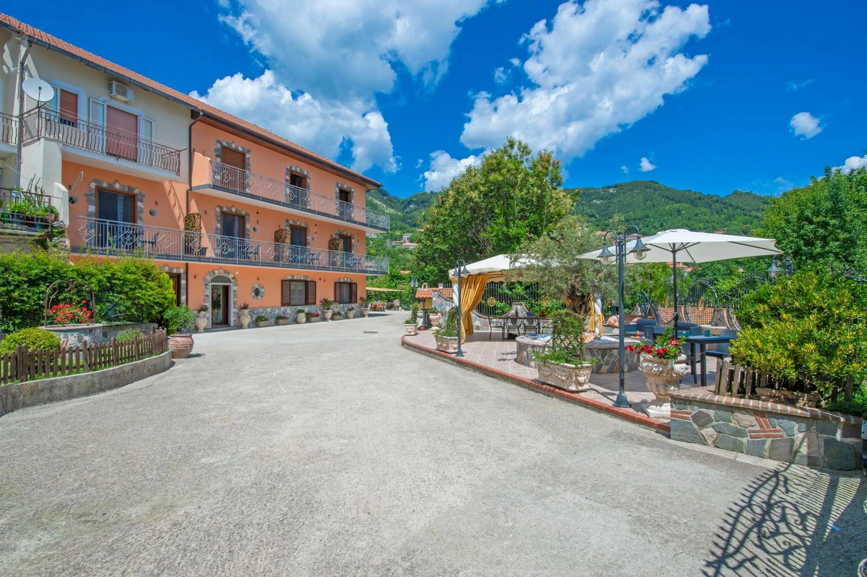 Property building in B&B Il Girasole