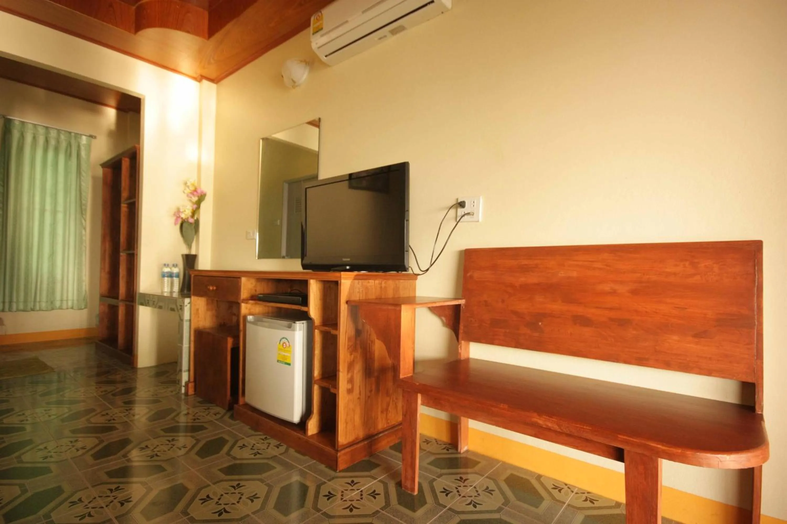 TV and multimedia in Dragon Hut Resort