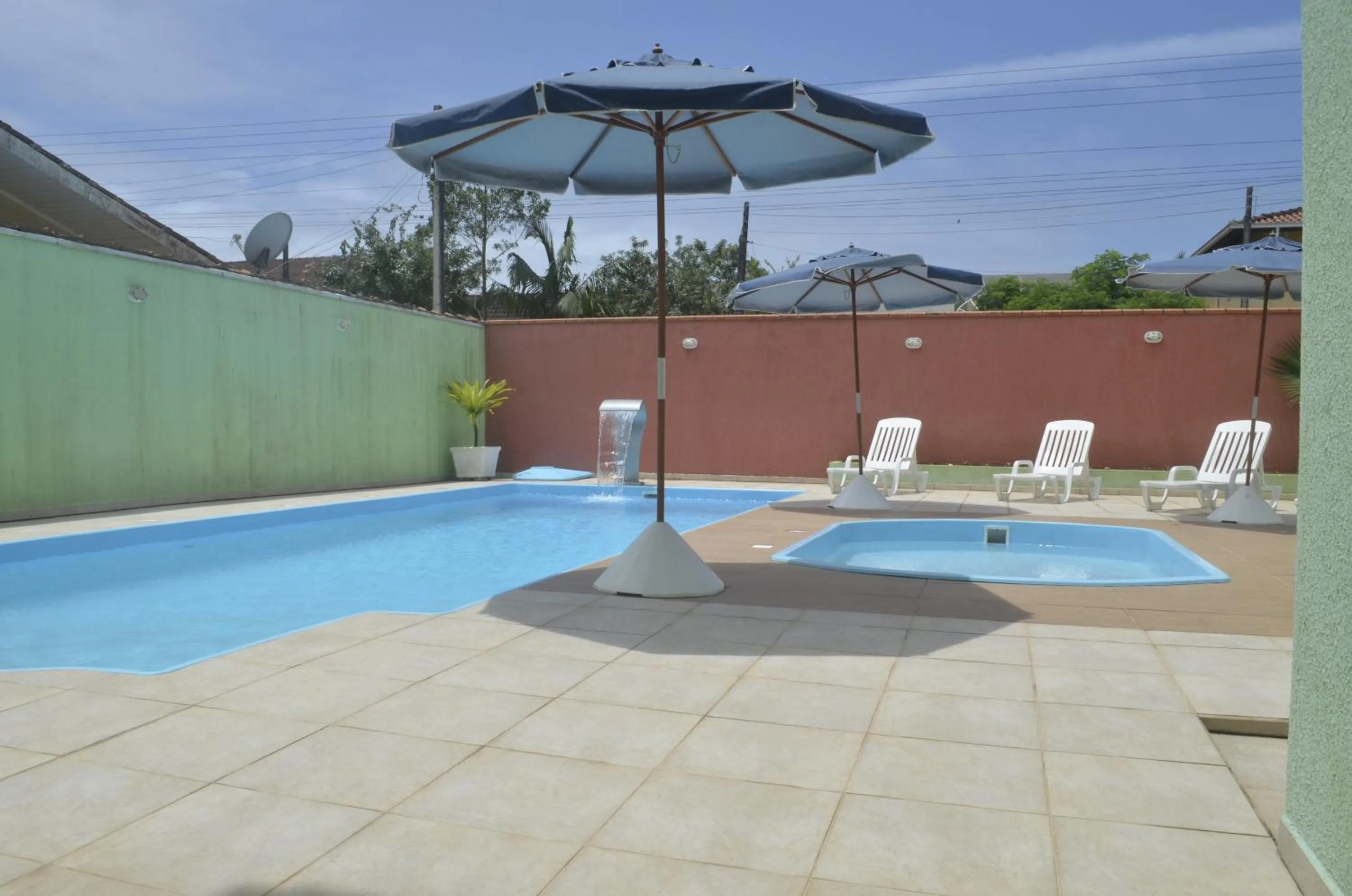 Swimming pool in Hotel Pousada Mar Azul