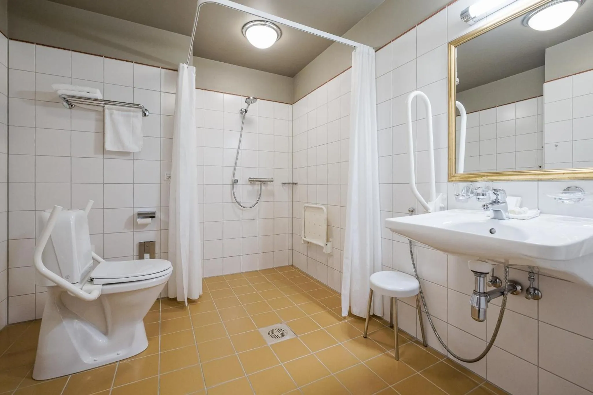 Facility for disabled guests in Grand Hotel Viljandi