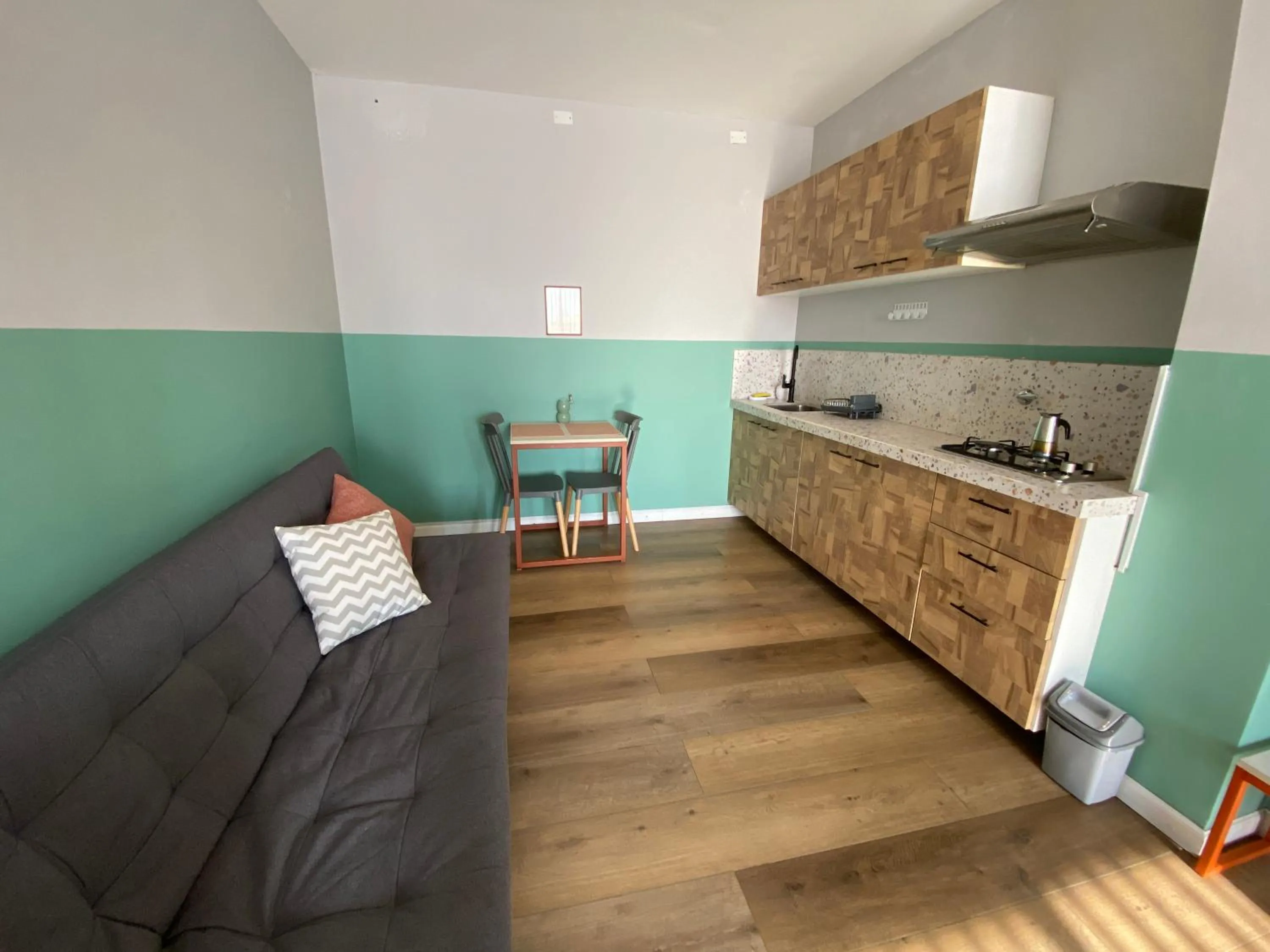 Kitchen or kitchenette in Hotel G