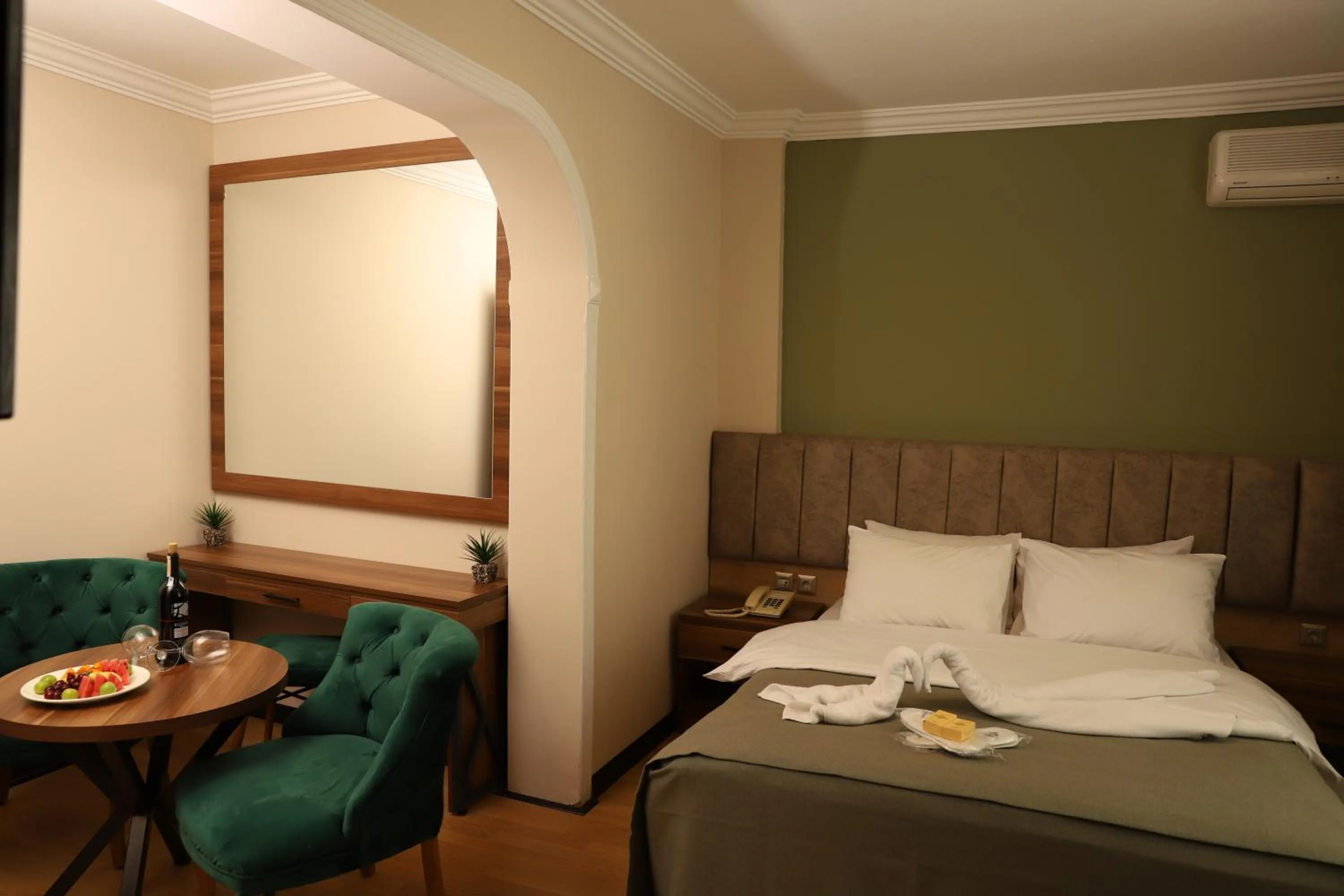 Restaurant/places to eat, Bed in Buldum Otel