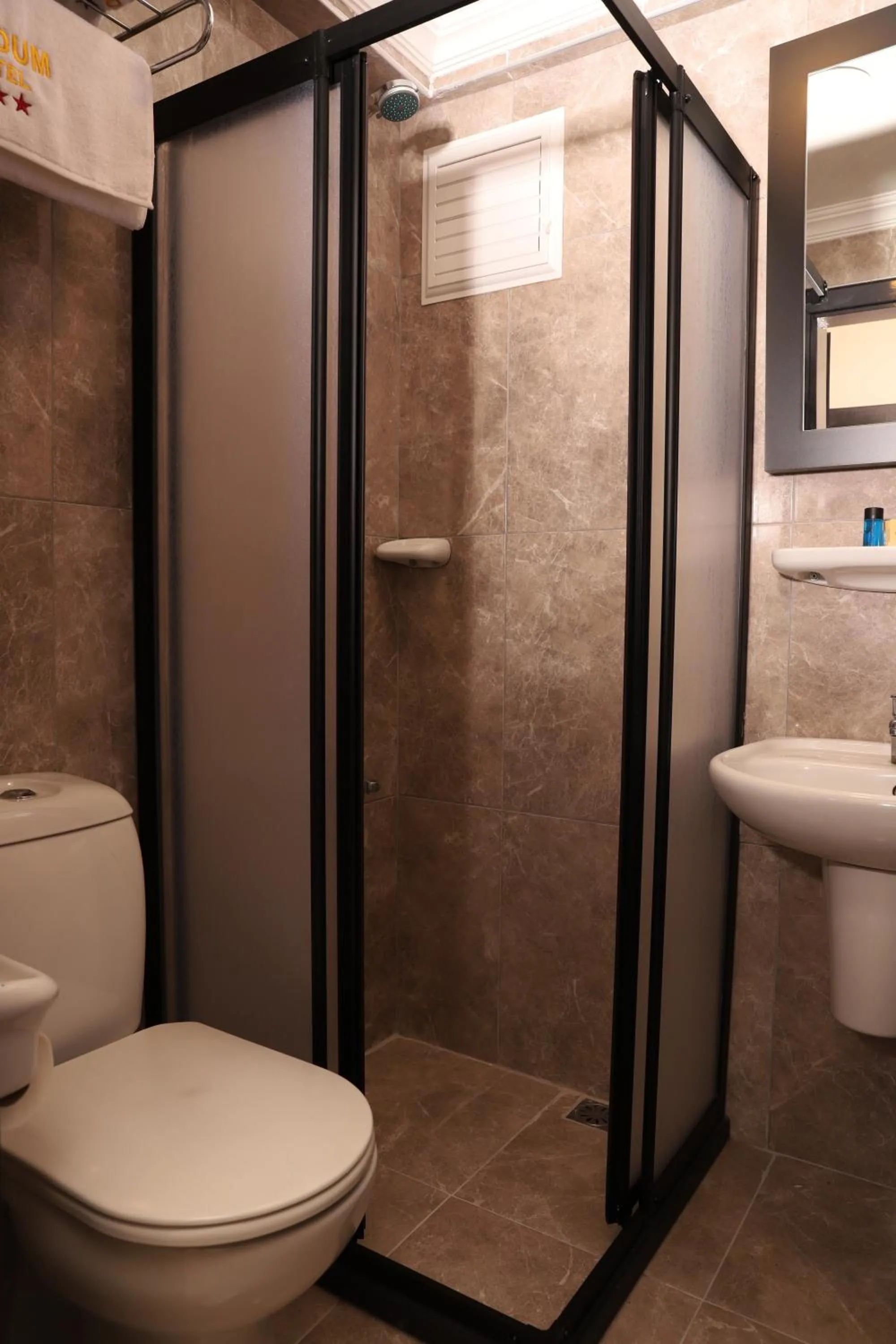 Bathroom in Buldum Otel