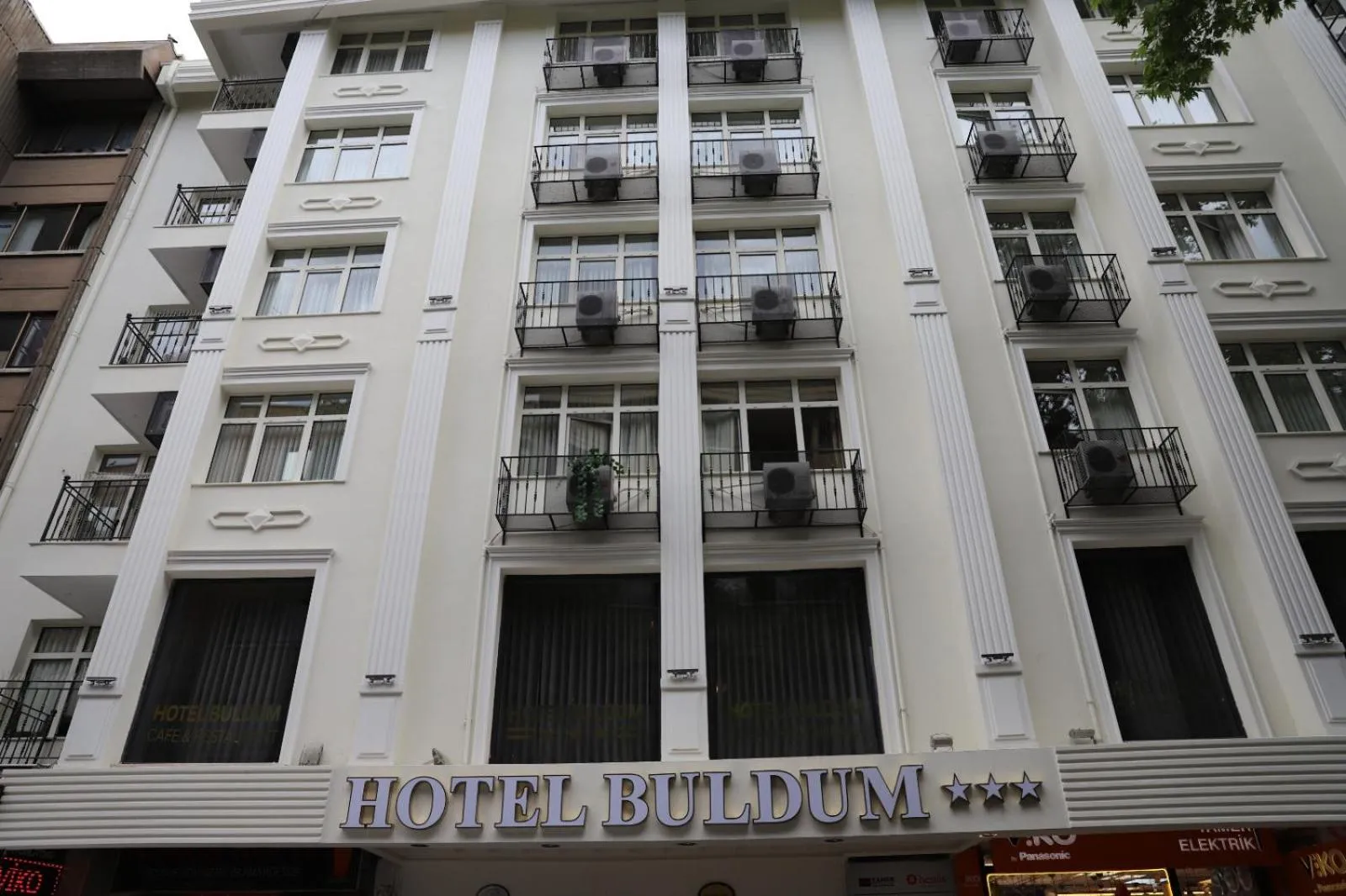 Property building in Buldum Otel