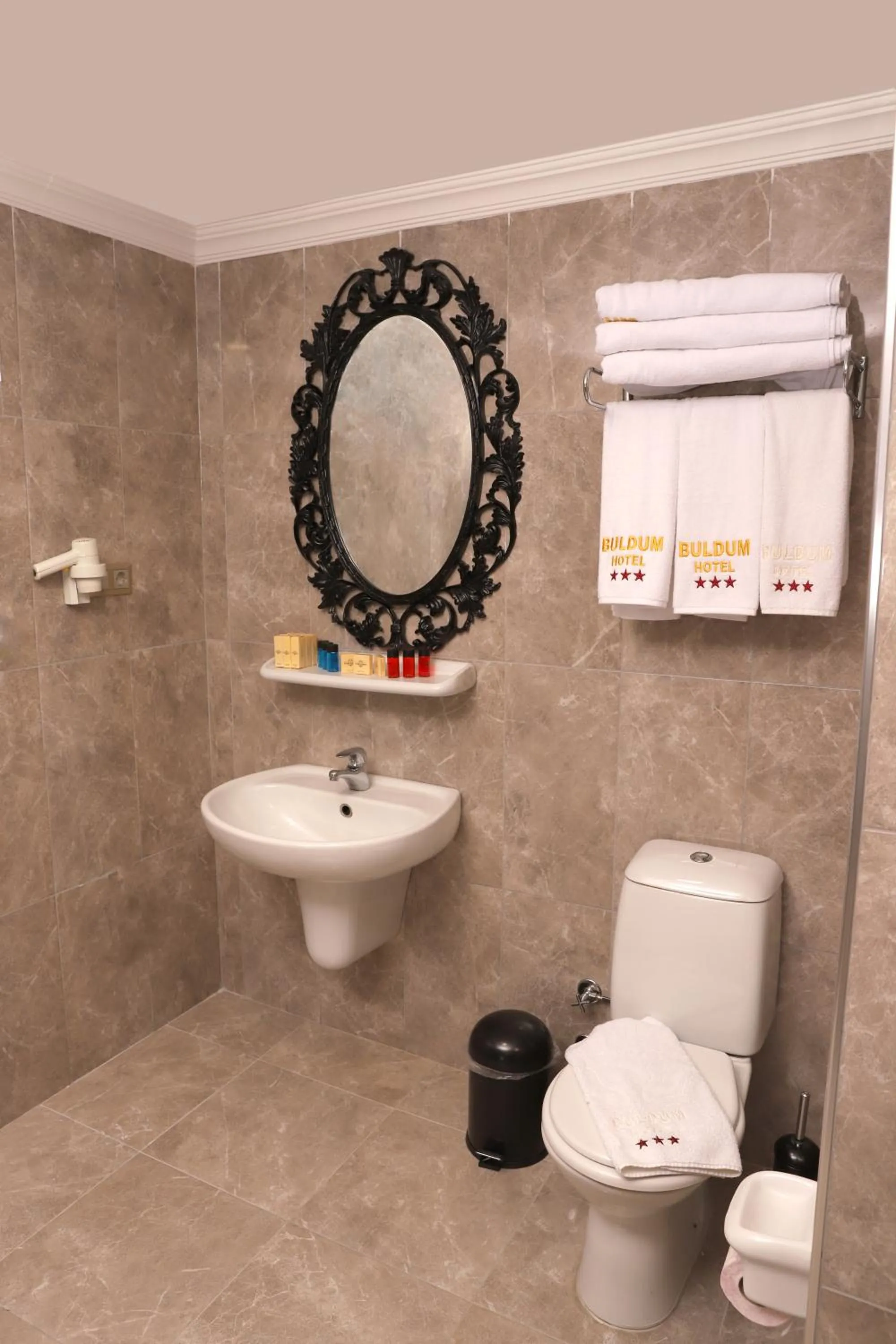 Bathroom in Buldum Otel