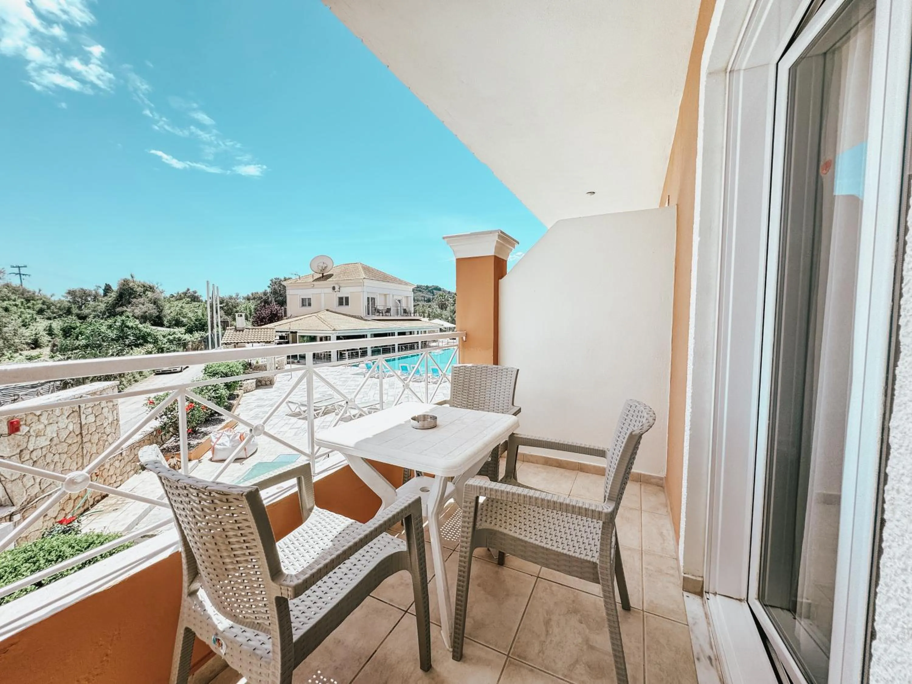 Balcony/Terrace in Kavos Plaza Hotel