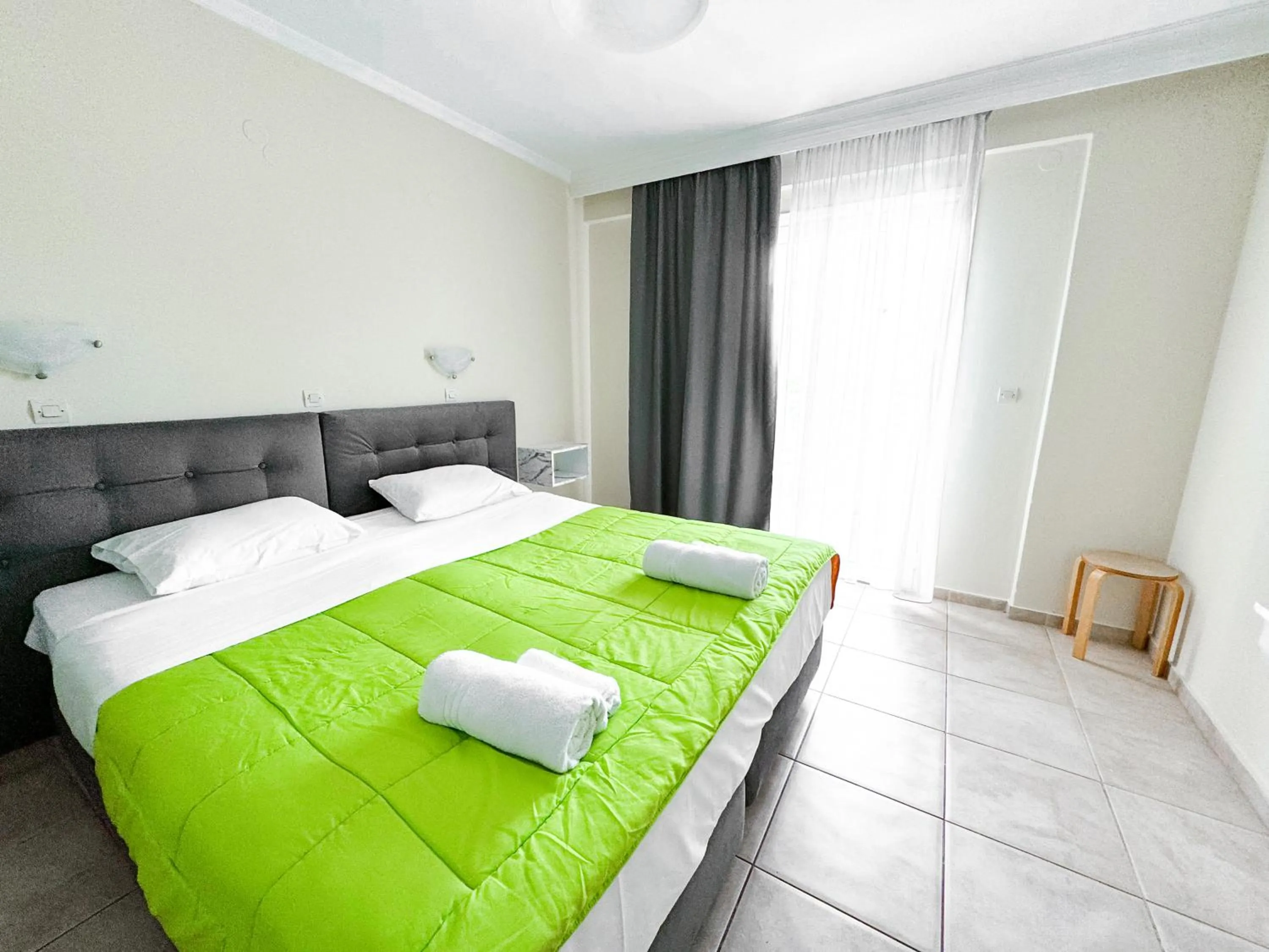 Bed in Kavos Plaza Hotel