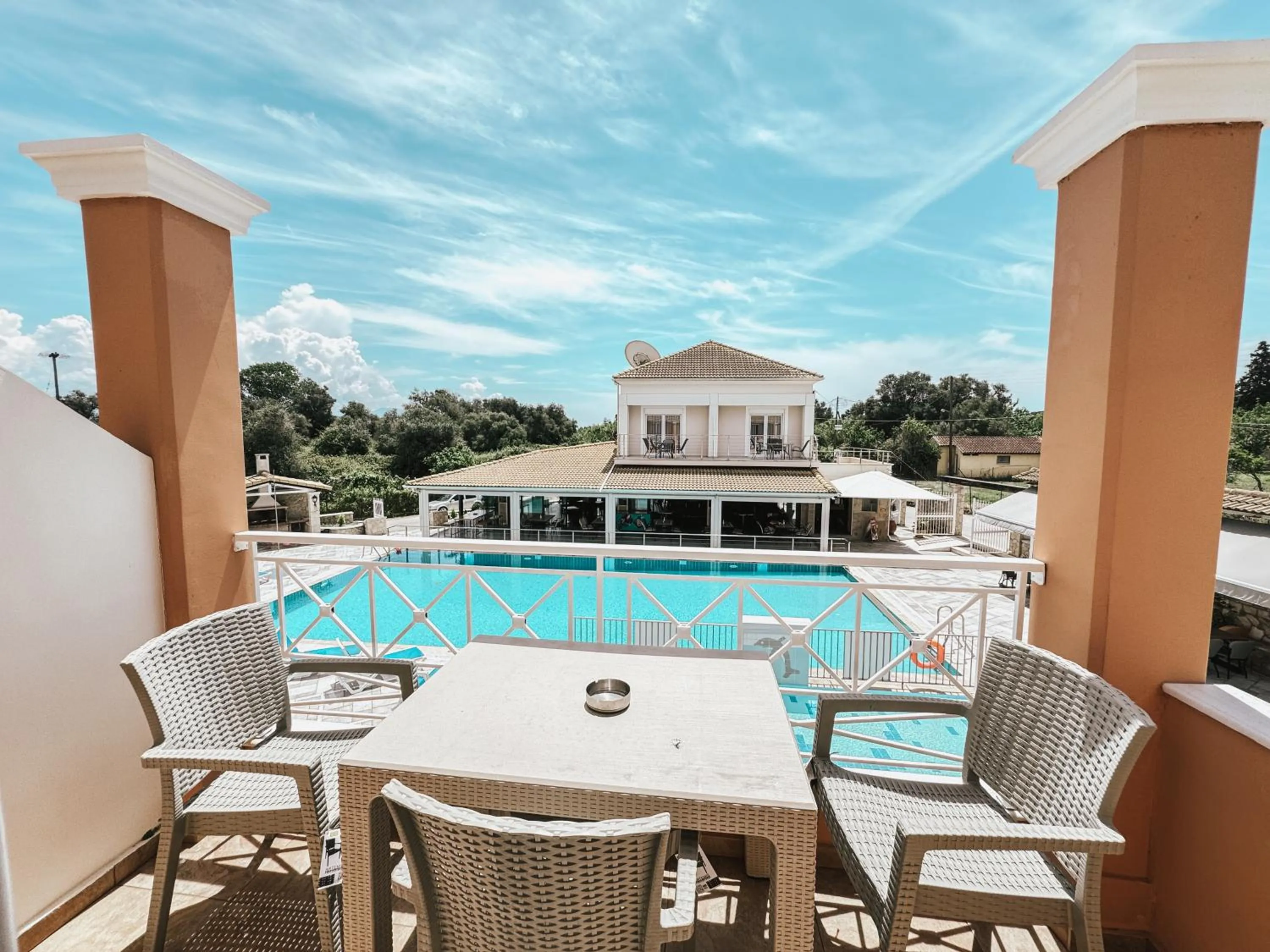 Balcony/Terrace in Kavos Plaza Hotel