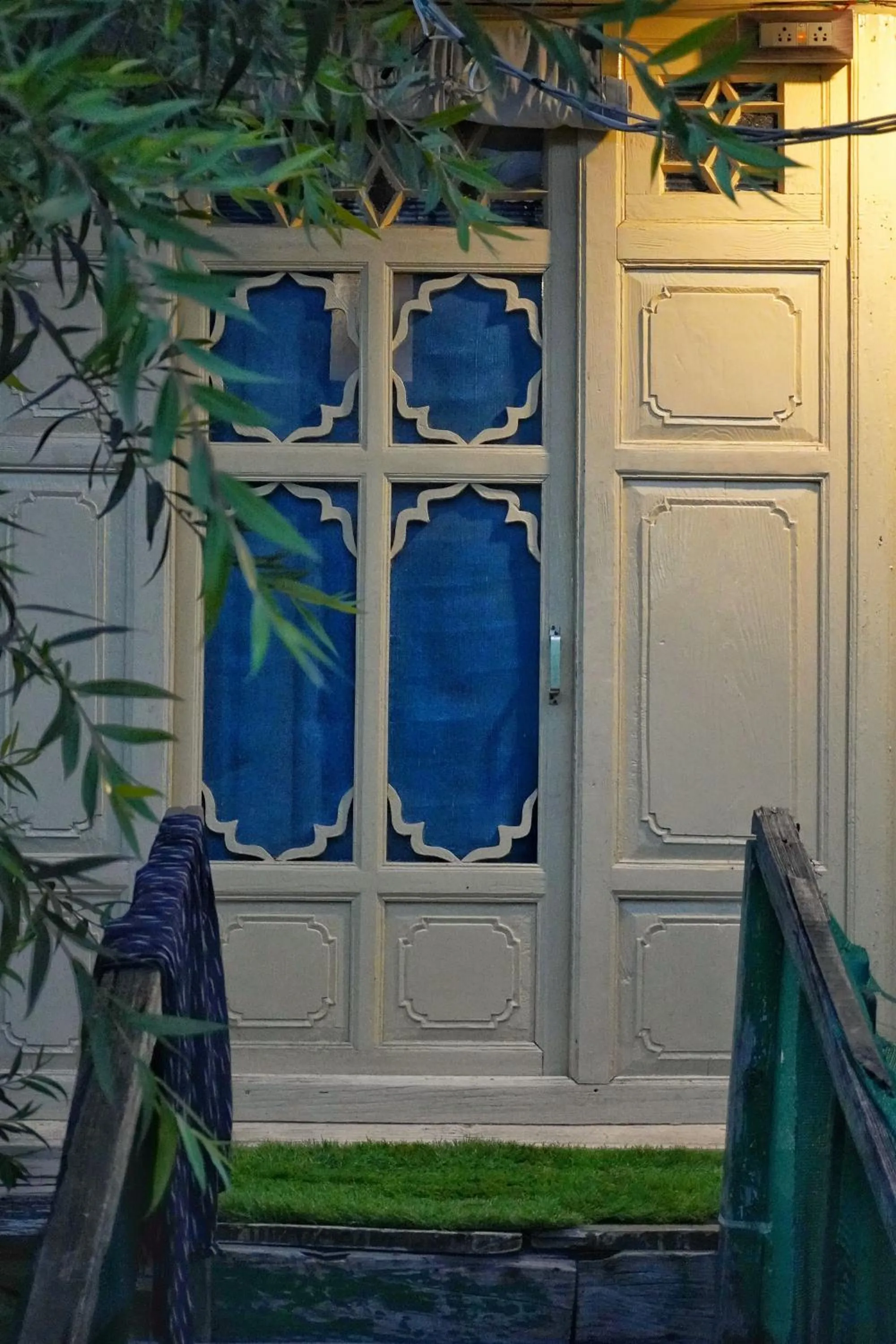 Facade/entrance in Swan Group of Houseboats, Golden Dal Lake