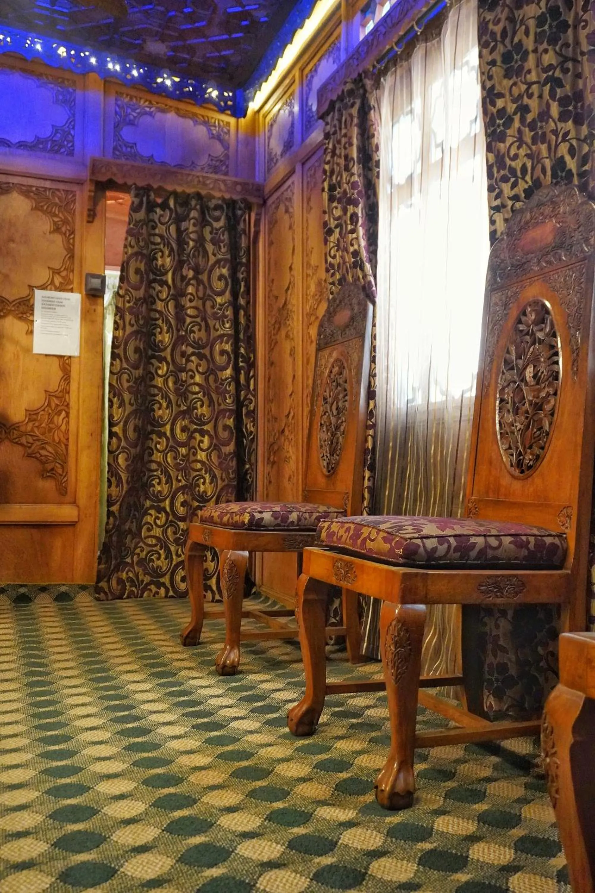 Dining area in Swan Group of Houseboats, Golden Dal Lake