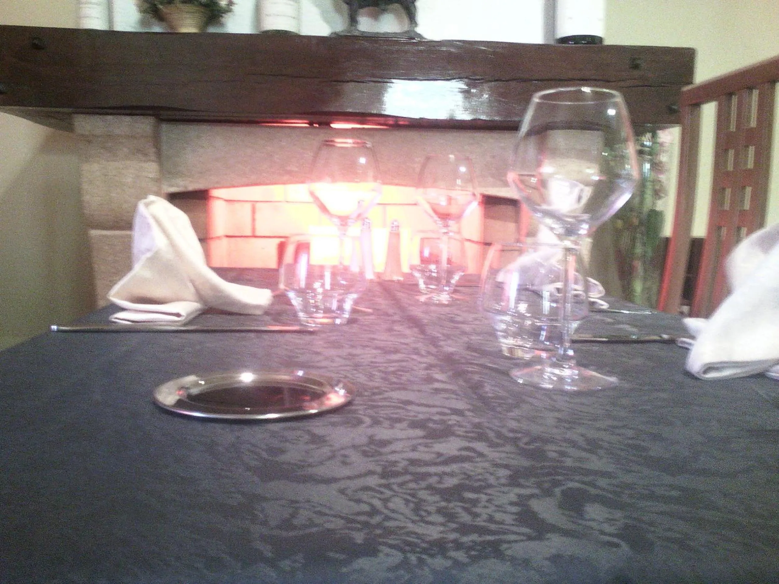 Restaurant/places to eat in Logis Hotel Des Voyageurs Restaurant La Bonne Tabl'Hay