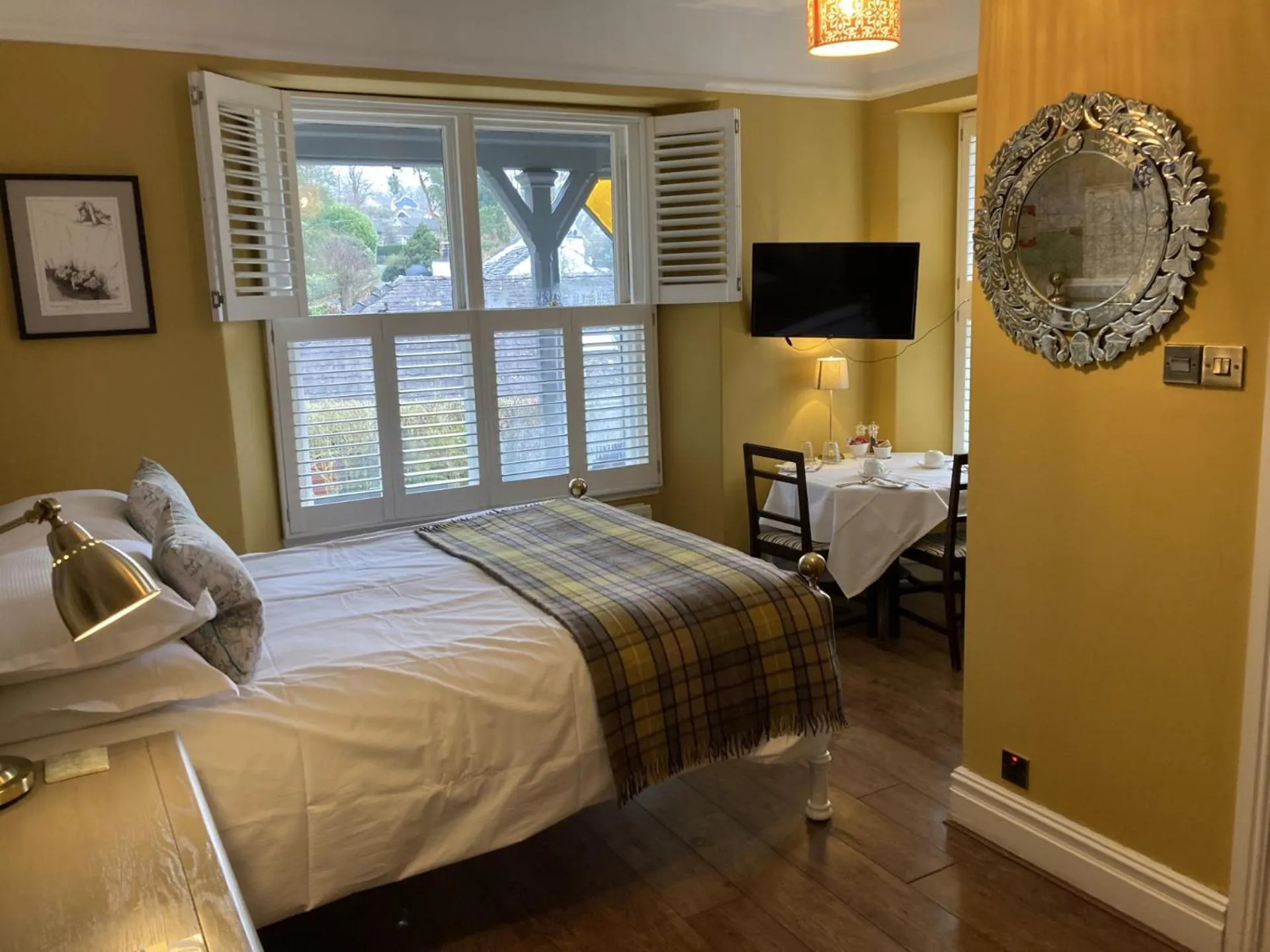 Bed in Rum Doodle, Windermere B&B