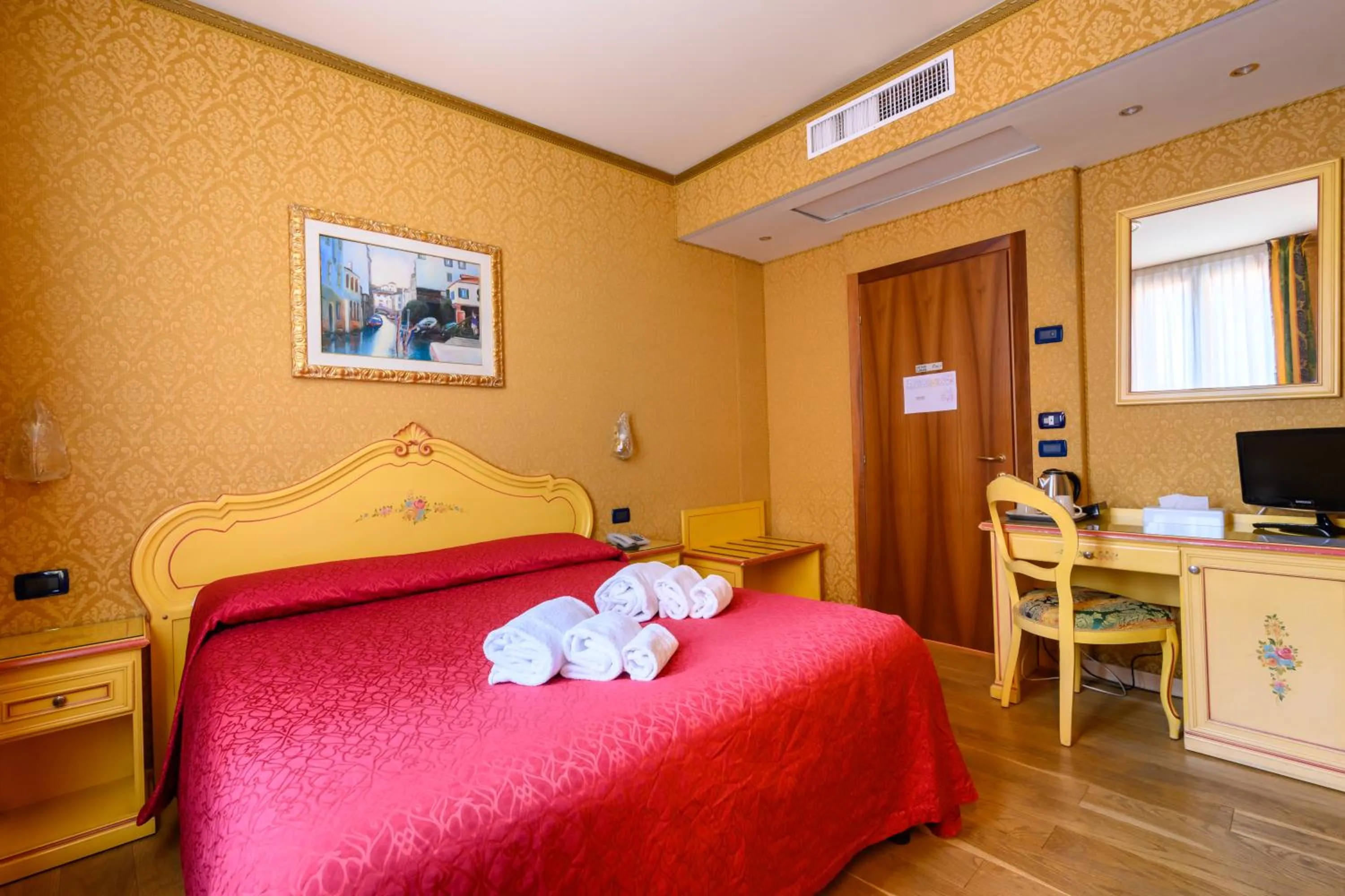 Bed in Residenza Ca' San Marco