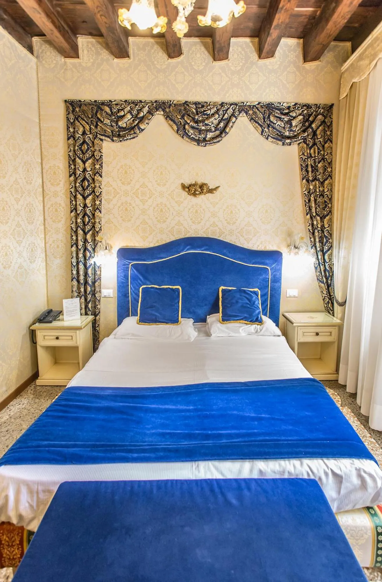 Photo of the whole room, Bed in Residenza La Campana