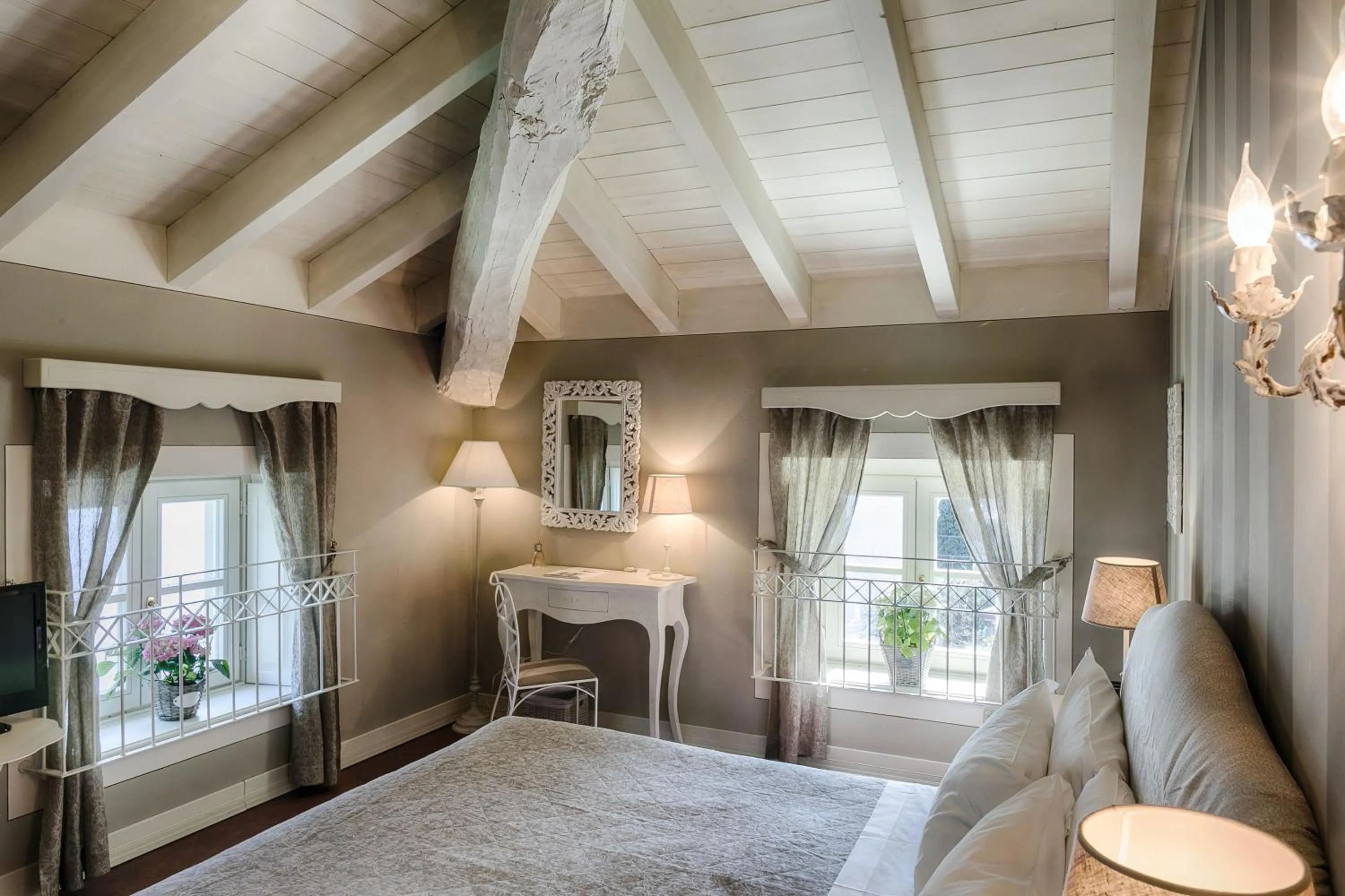 Photo of the whole room, Bed in Relais Villa Vittoria