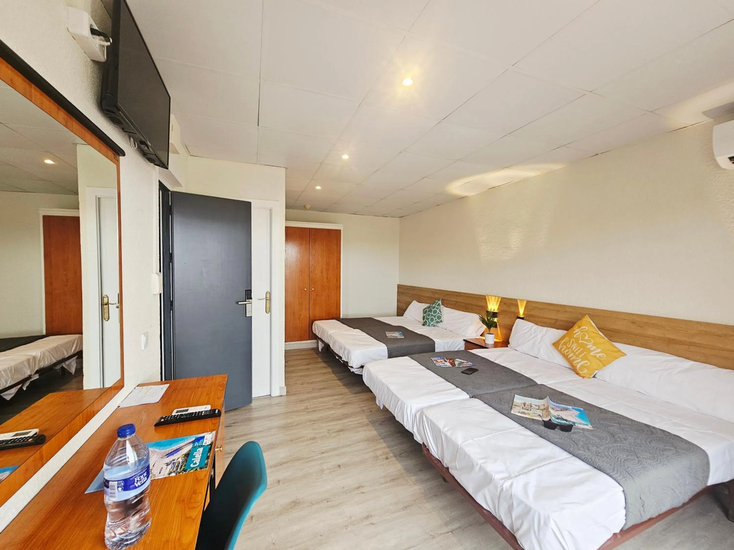 Bed in Hotel Mar i Sol