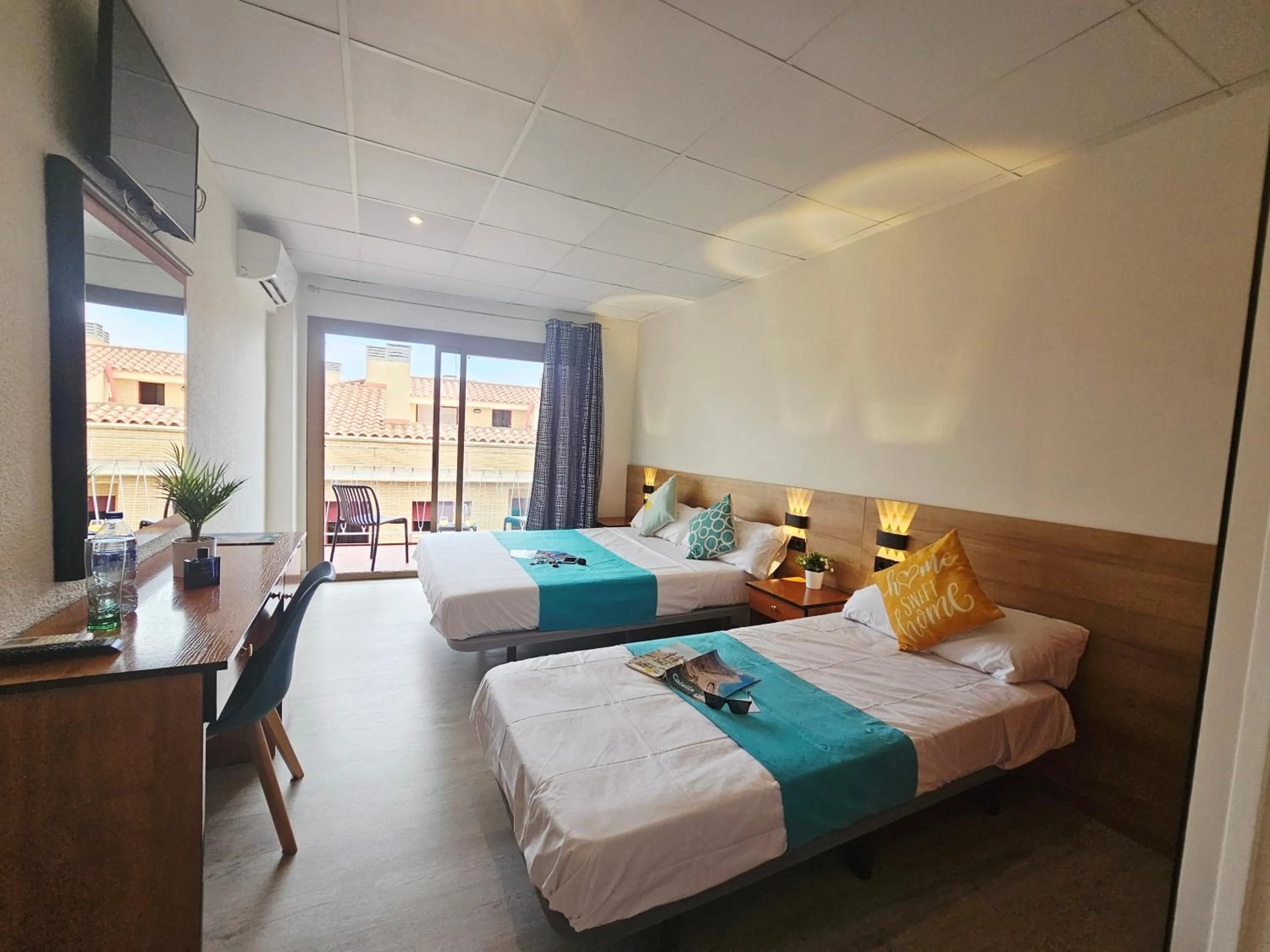 Bed in Hotel Mar i Sol