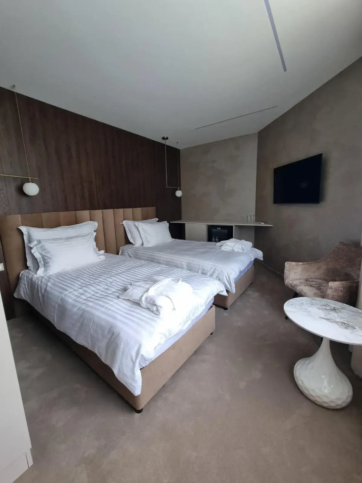 Double Room with Balcony in Family Hotel Edia-Sandanski Double Room with Balcony in Family Hotel Edia-Sandanski