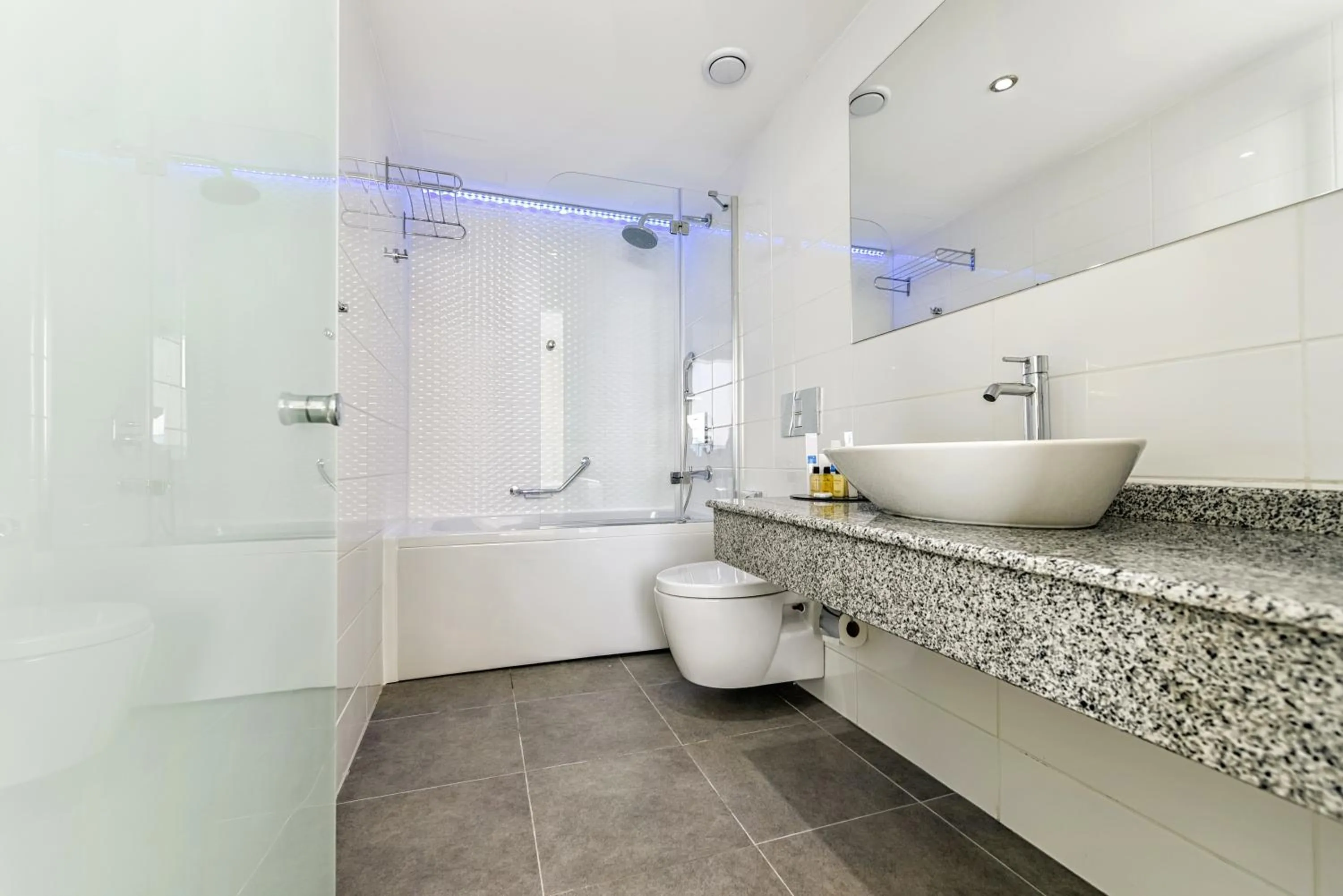 Bathroom in Le Bleu Hotel & Resort Kusadasi