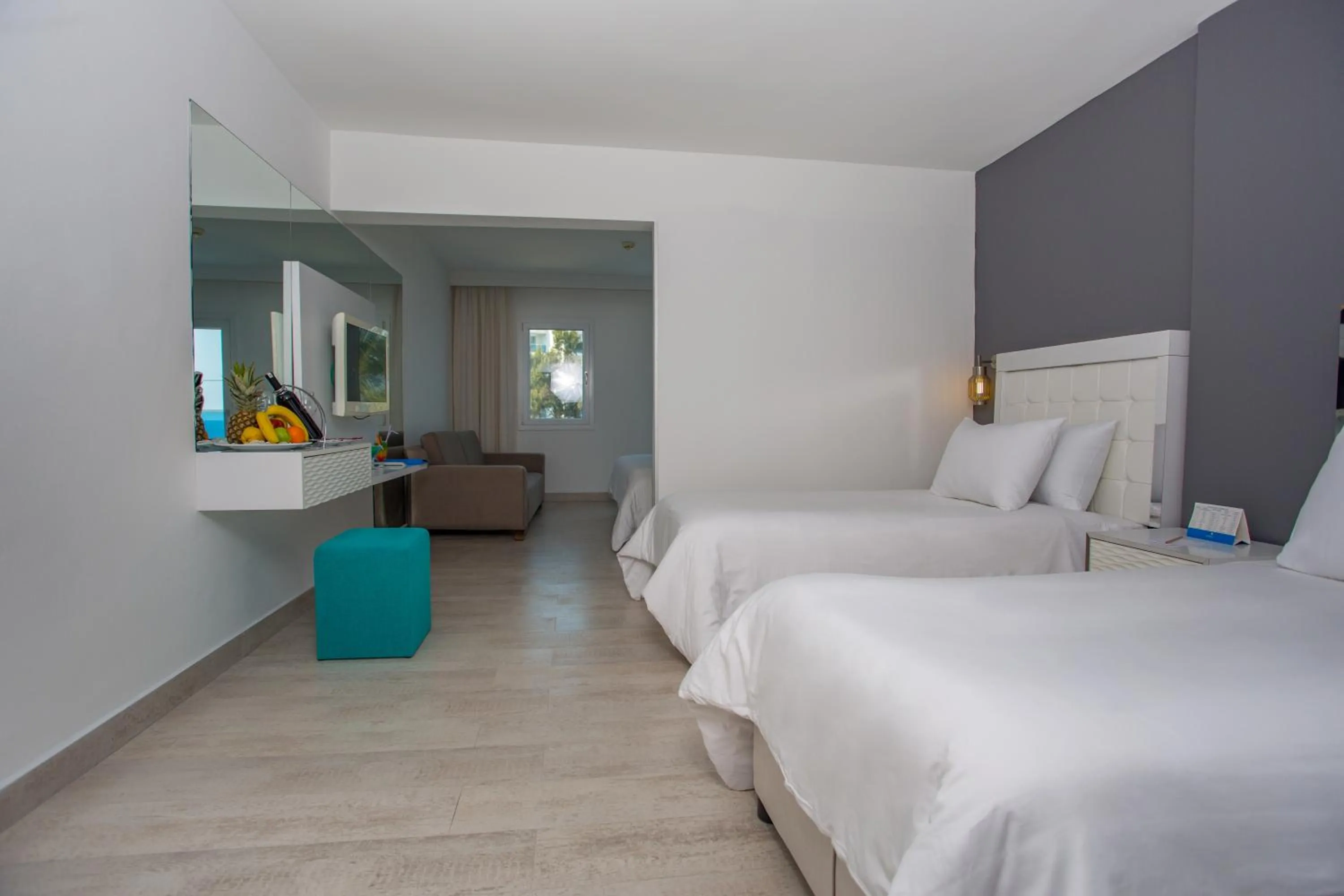 Photo of the whole room in Le Bleu Hotel & Resort Kusadasi