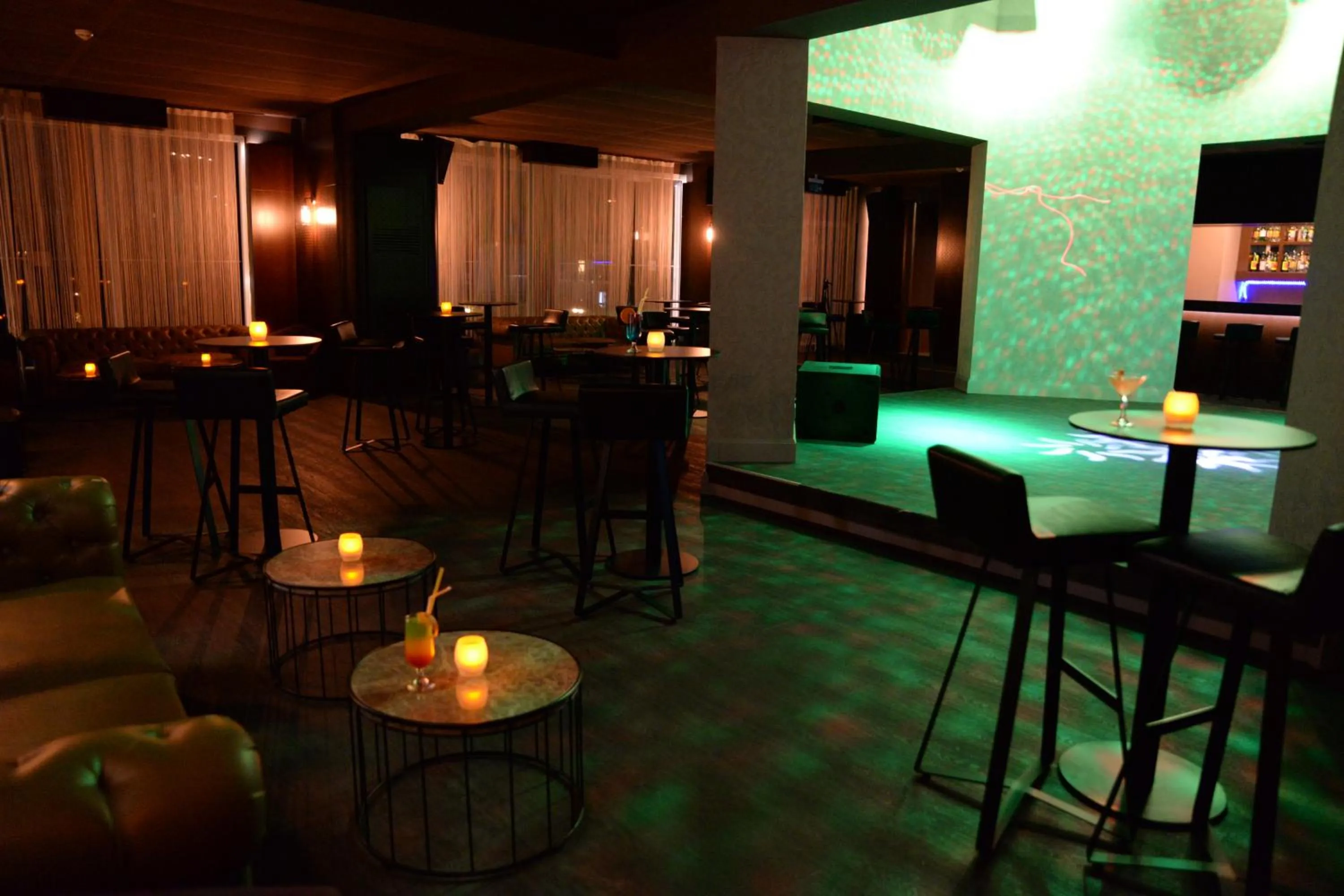 Evening entertainment in Le Bleu Hotel & Resort Kusadasi