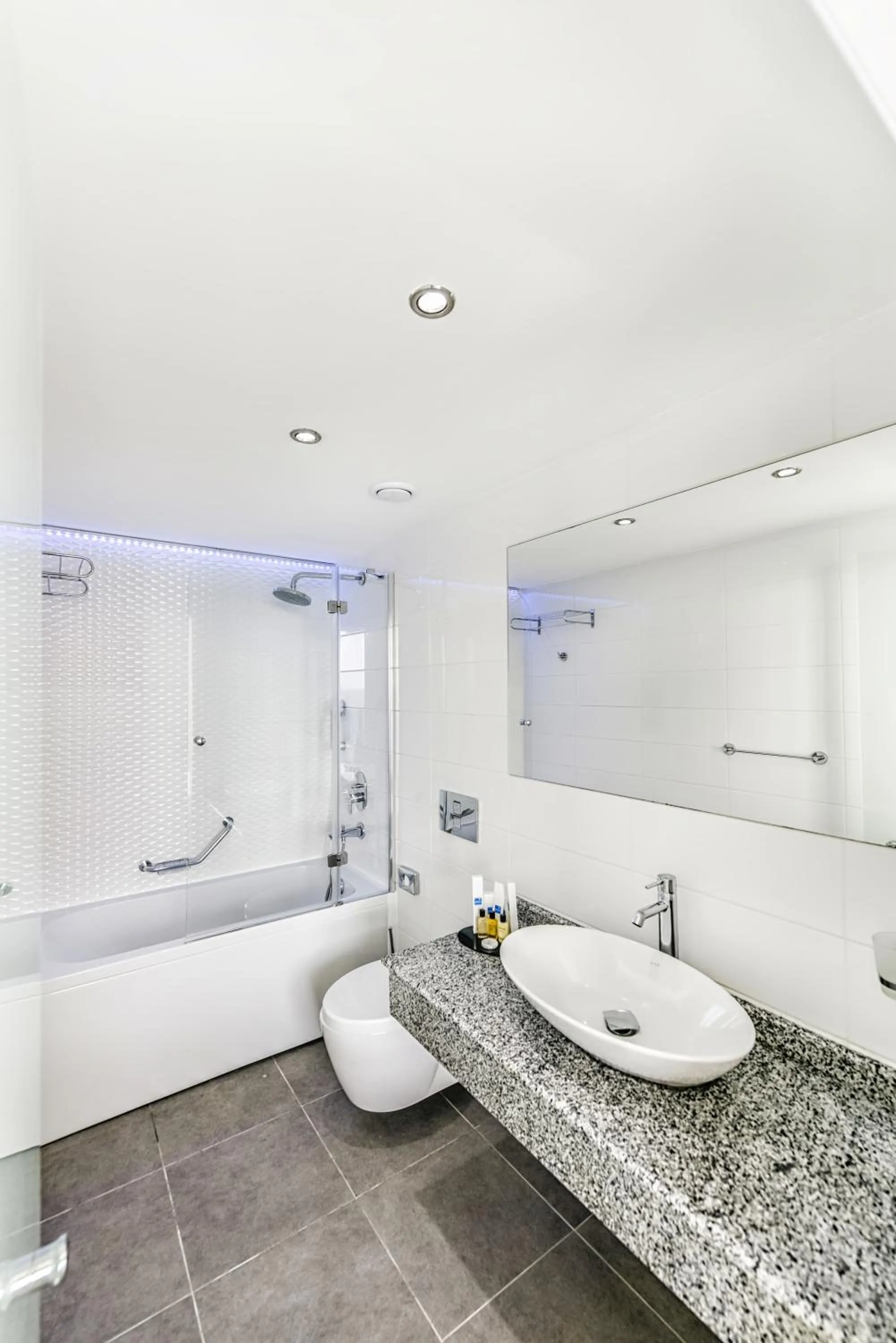 Bathroom in Le Bleu Hotel & Resort Kusadasi