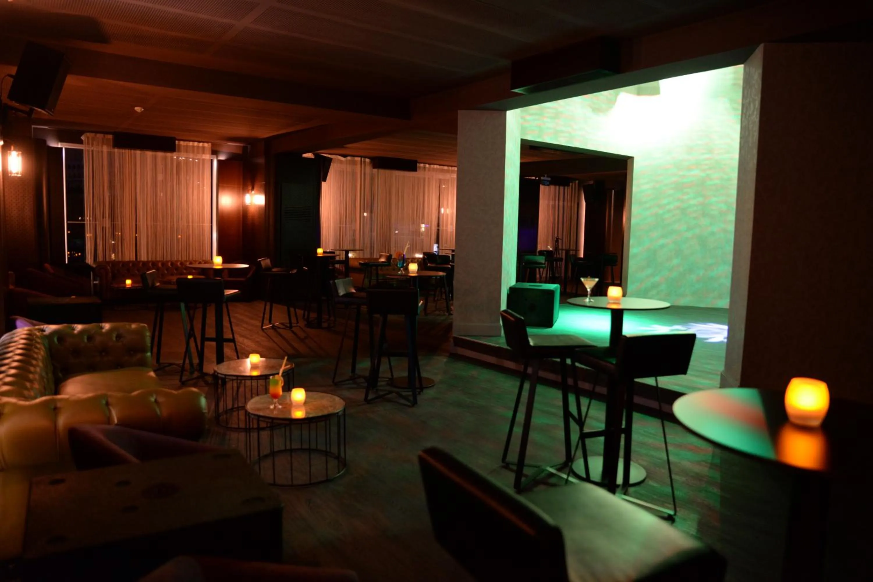 Evening entertainment in Le Bleu Hotel & Resort Kusadasi