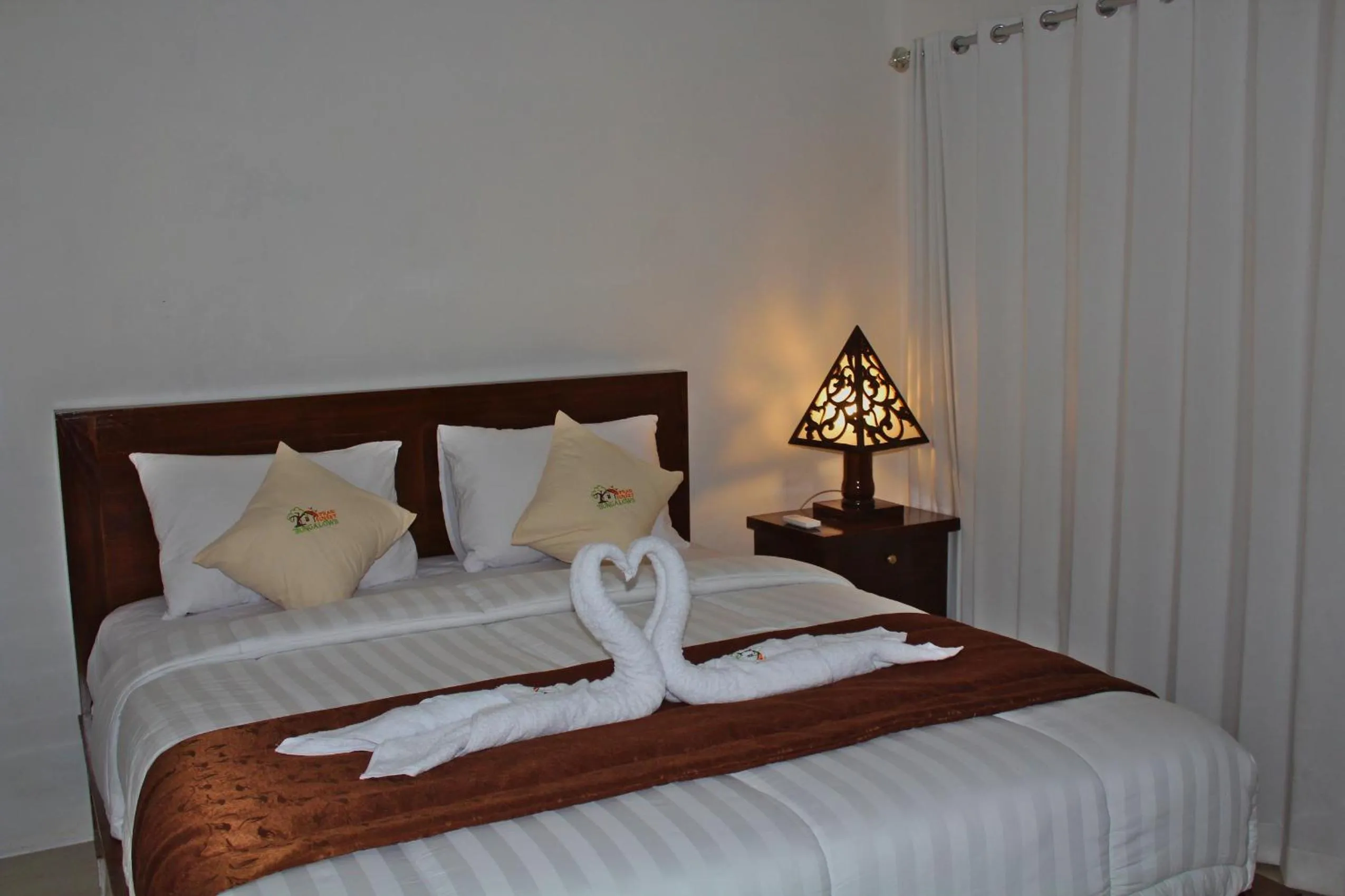 Bedroom, Bed in Prasi Sunset Bungalows