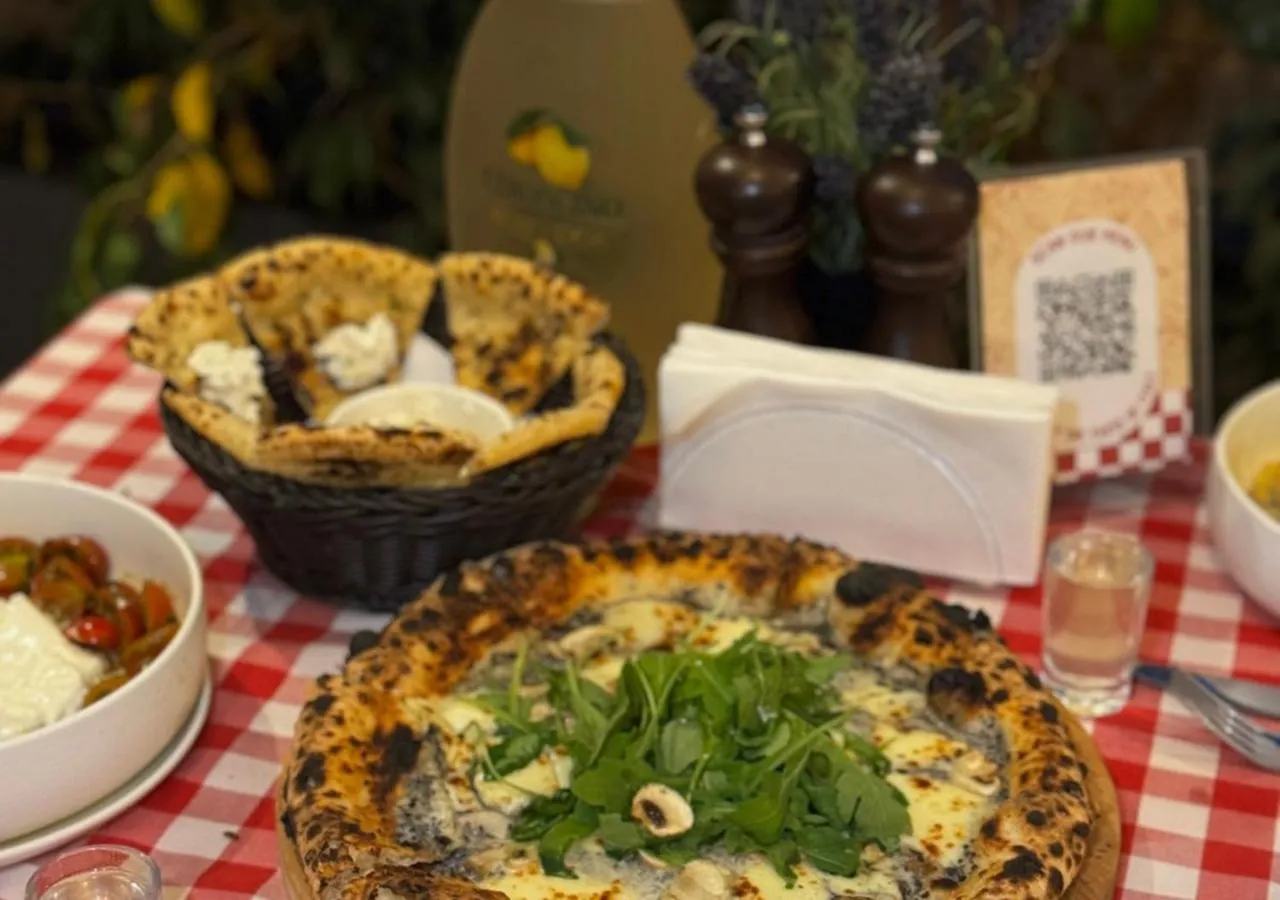 Restaurant/places to eat in Lancaster Eden Bay