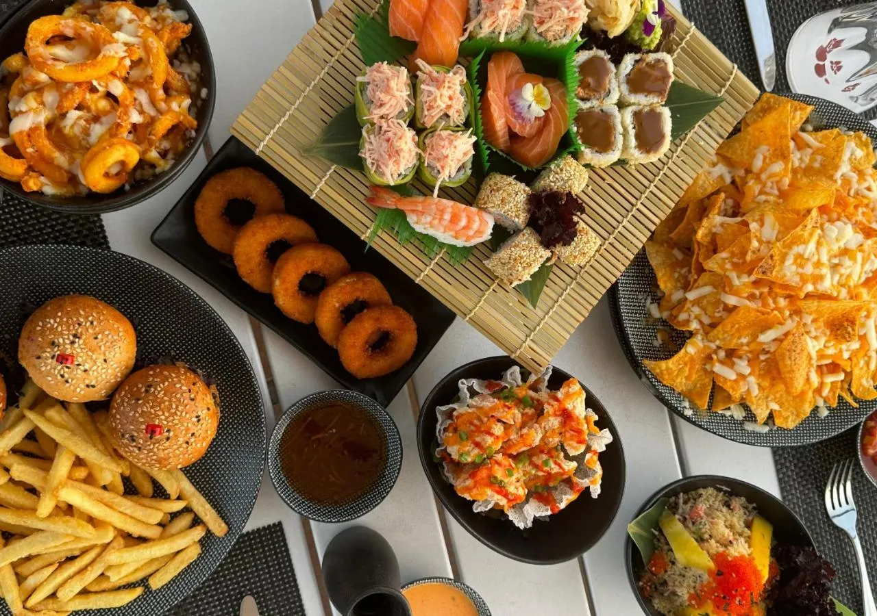 Food and drinks in Lancaster Eden Bay