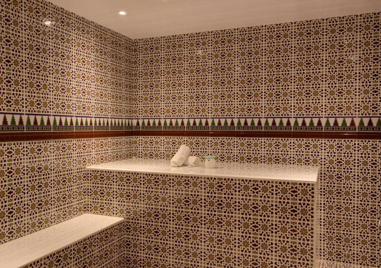 Spa and wellness centre/facilities in Lancaster Eden Bay