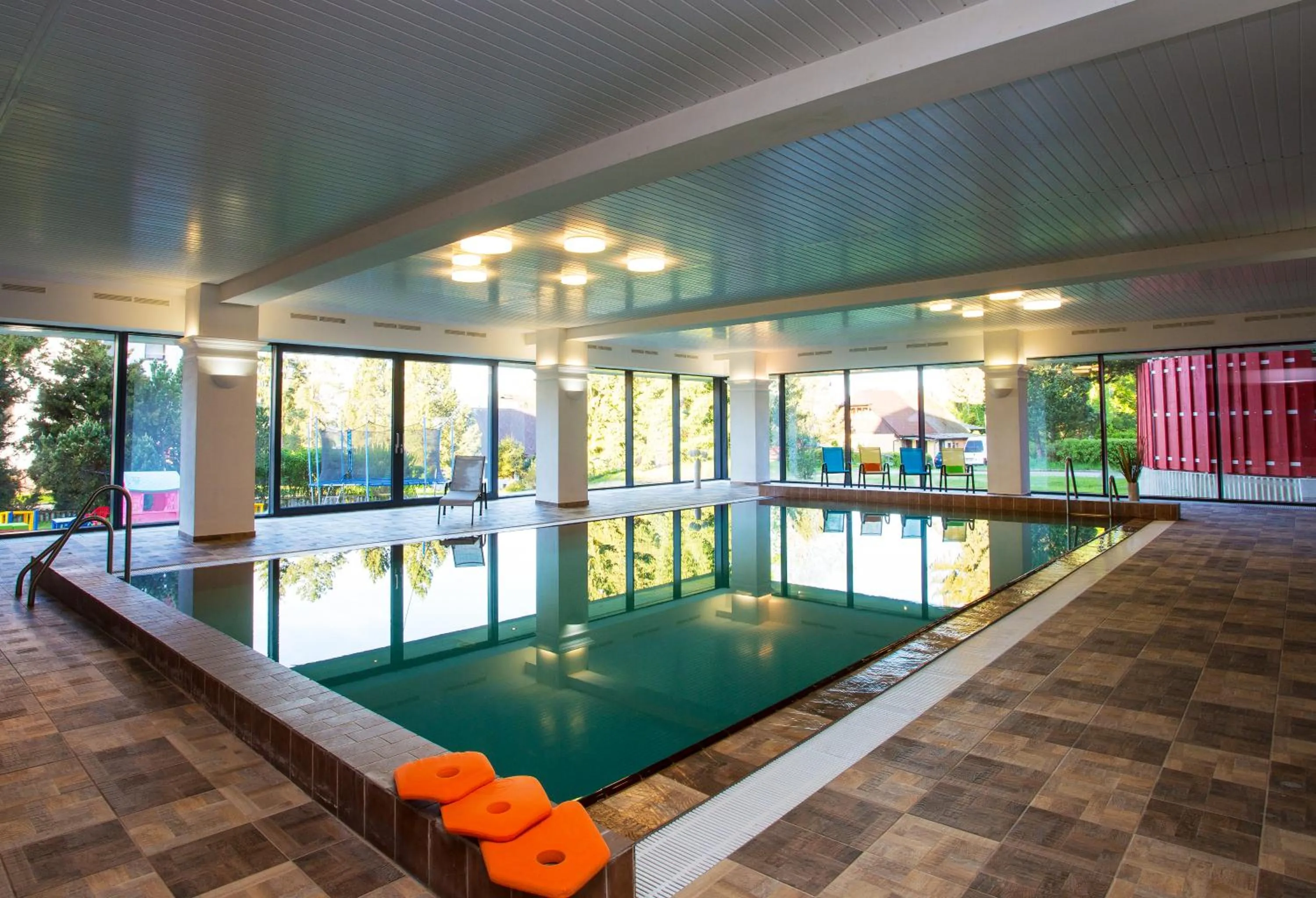 Swimming pool in Fontána Lipno