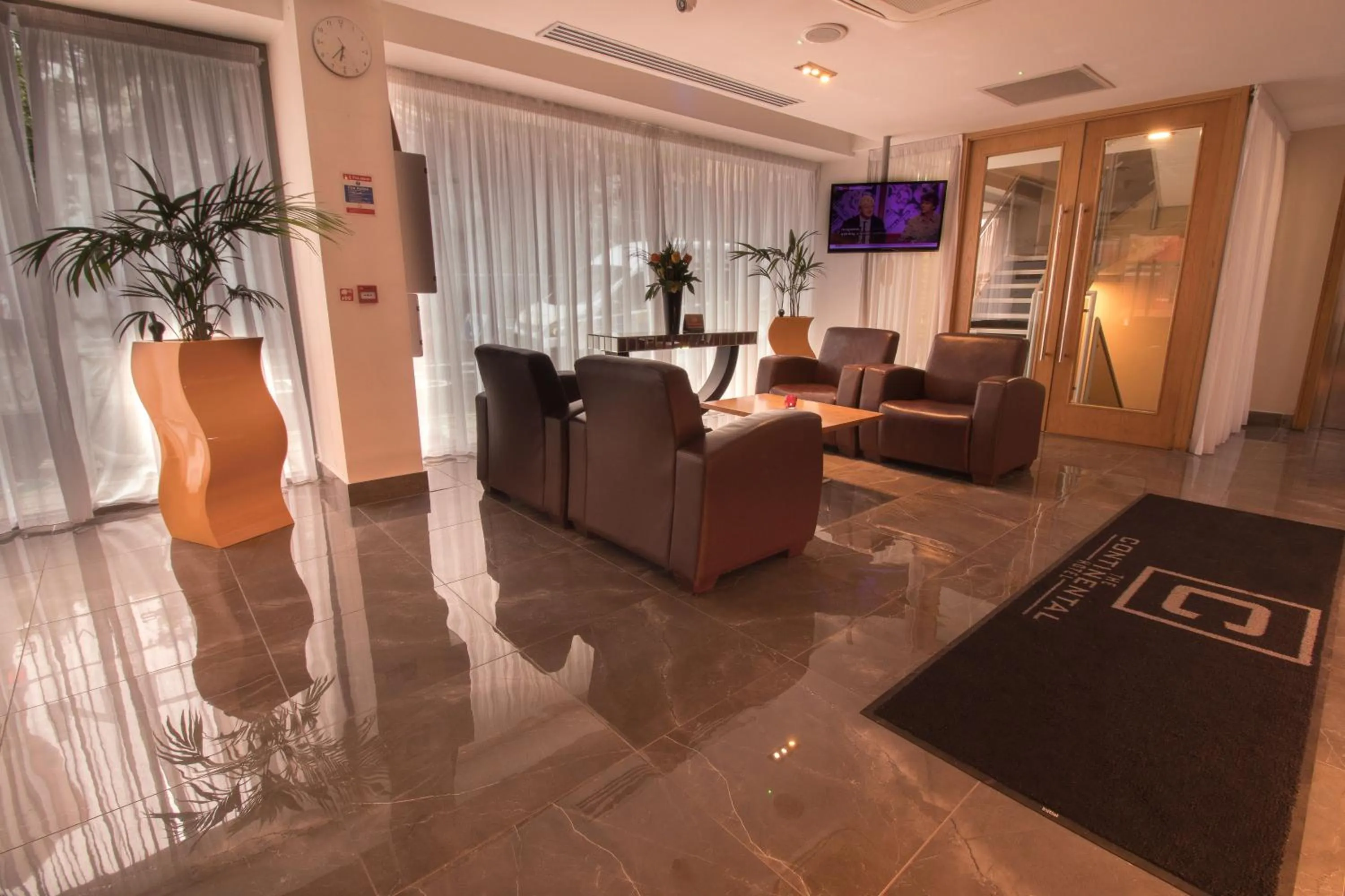 Lobby or reception in The Continental Hotel, Heathrow