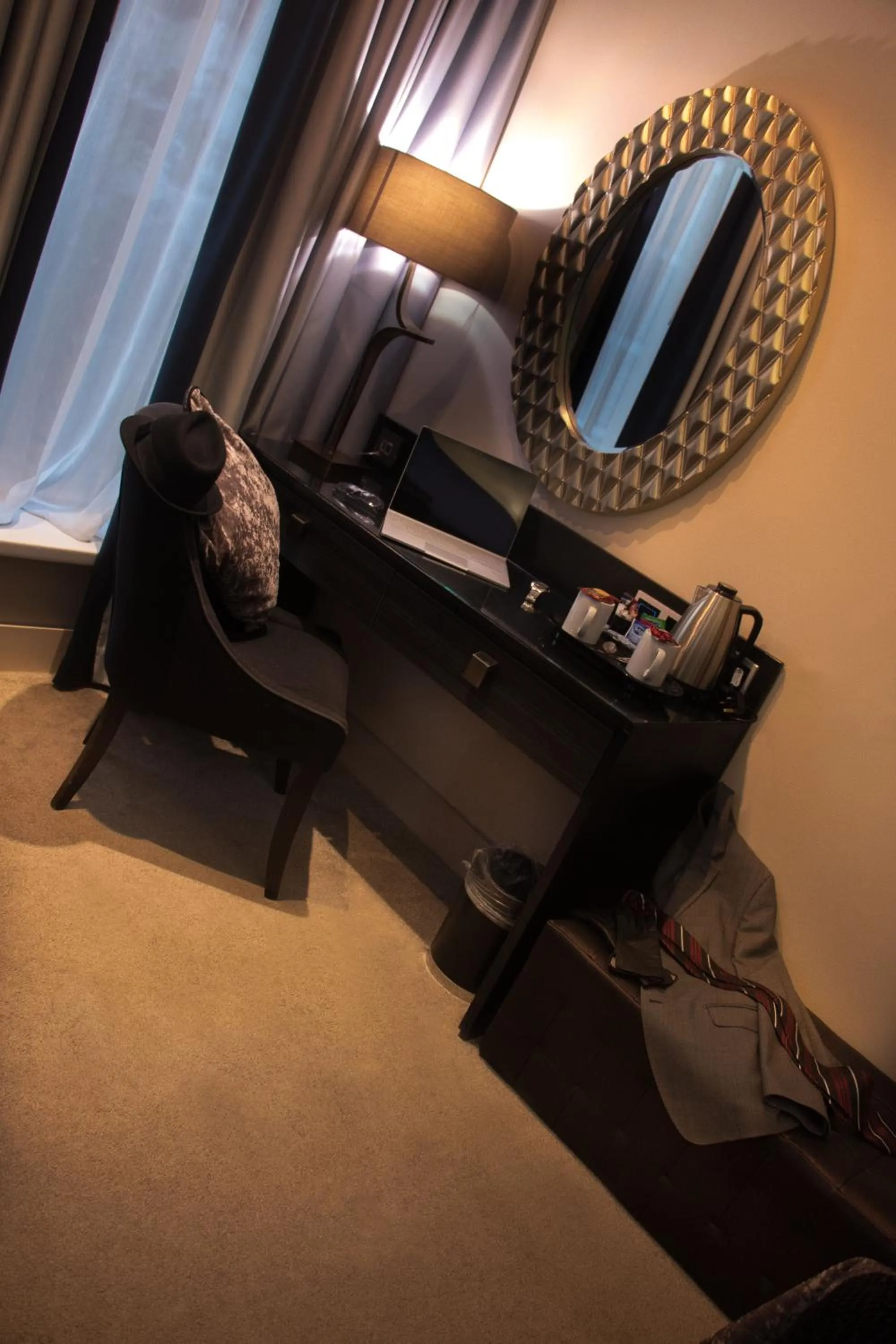 Coffee/tea facilities in The Continental Hotel, Heathrow