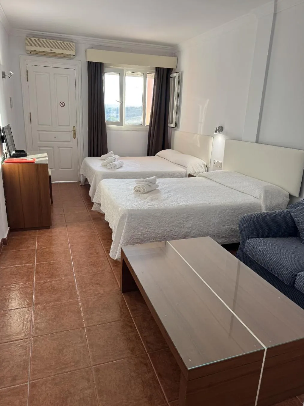 Bed in Hotel Las Camelias