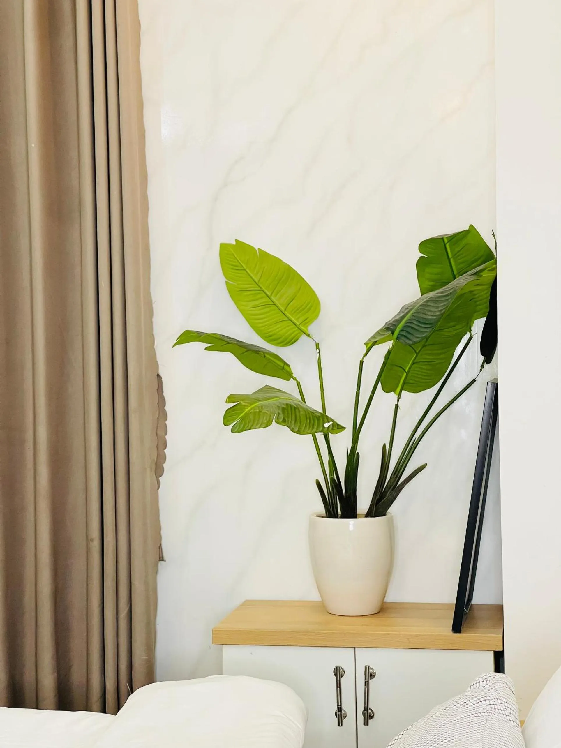 Street View Hotel & Apartment