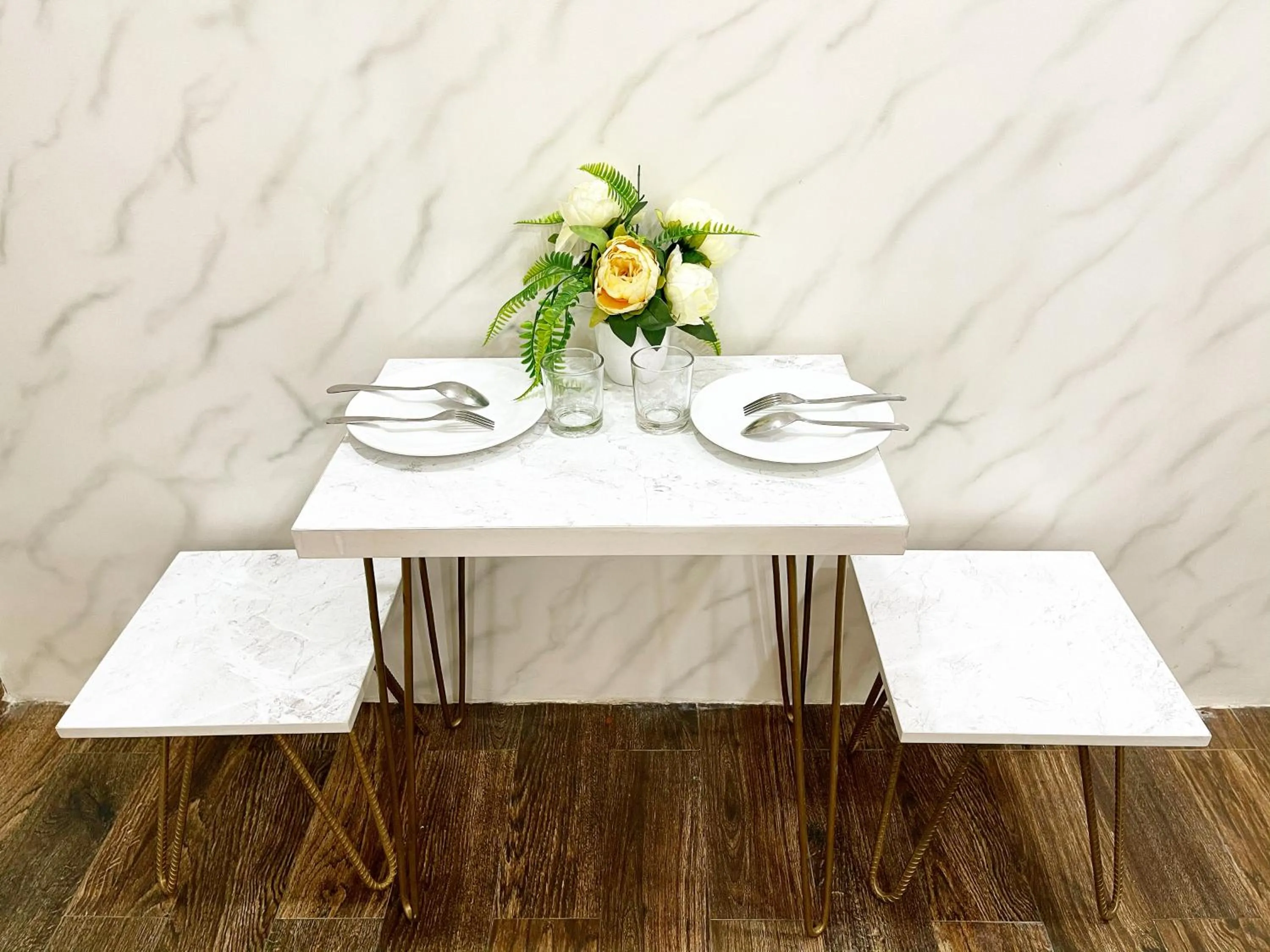 Street View Hotel & Apartment