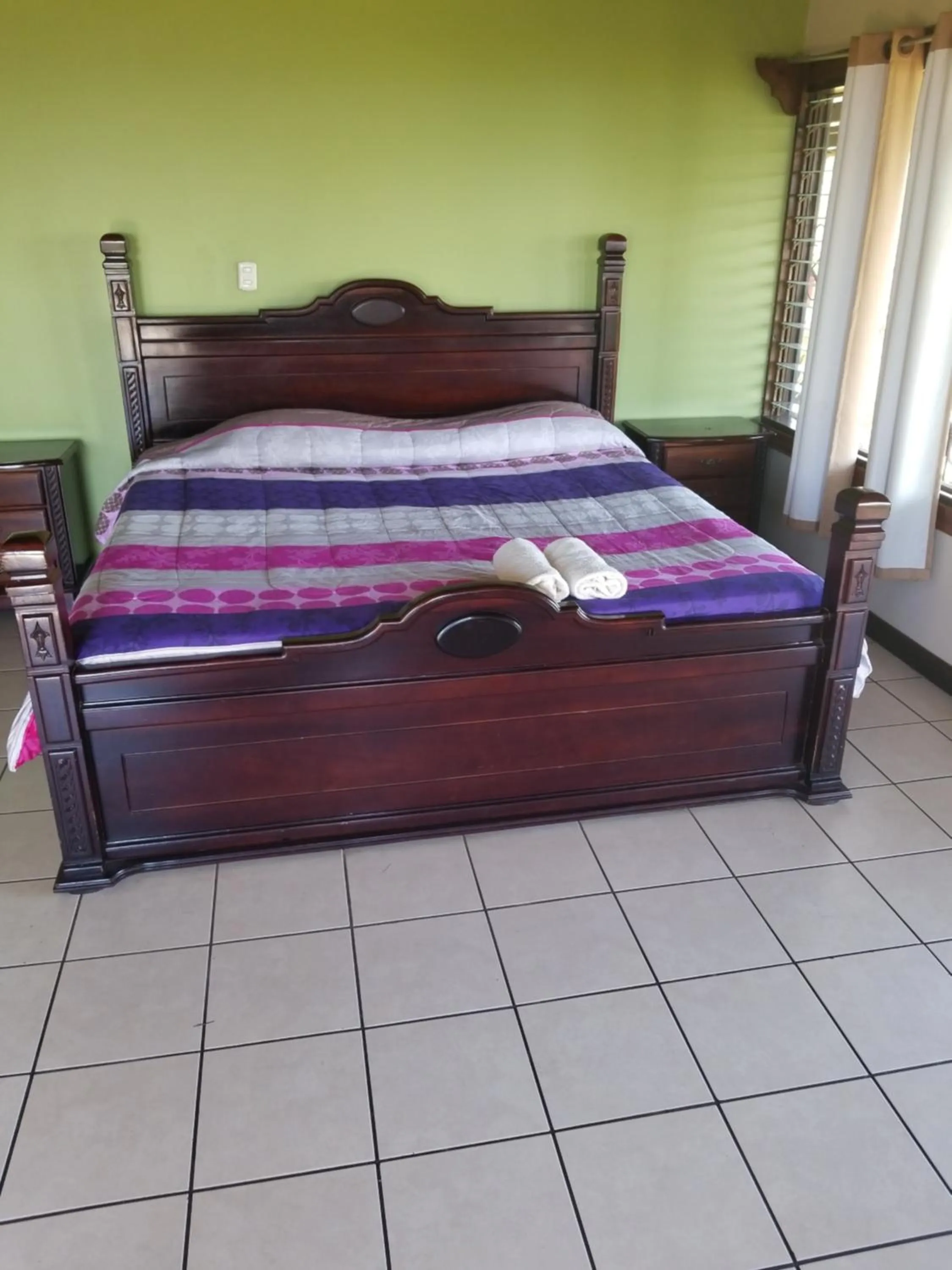 Bed in Hotel Monte Campana Heredia