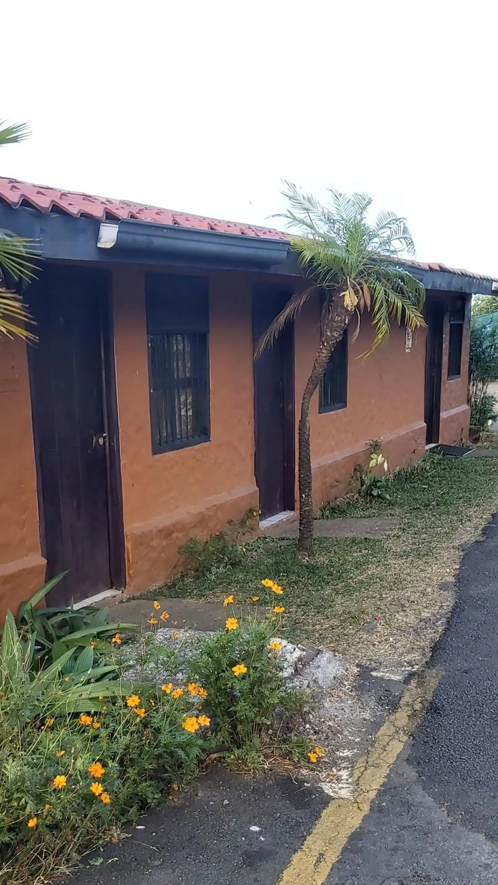 Budget Double Room in Hotel Monte Campana Heredia Budget Double Room in Hotel Monte Campana Heredia