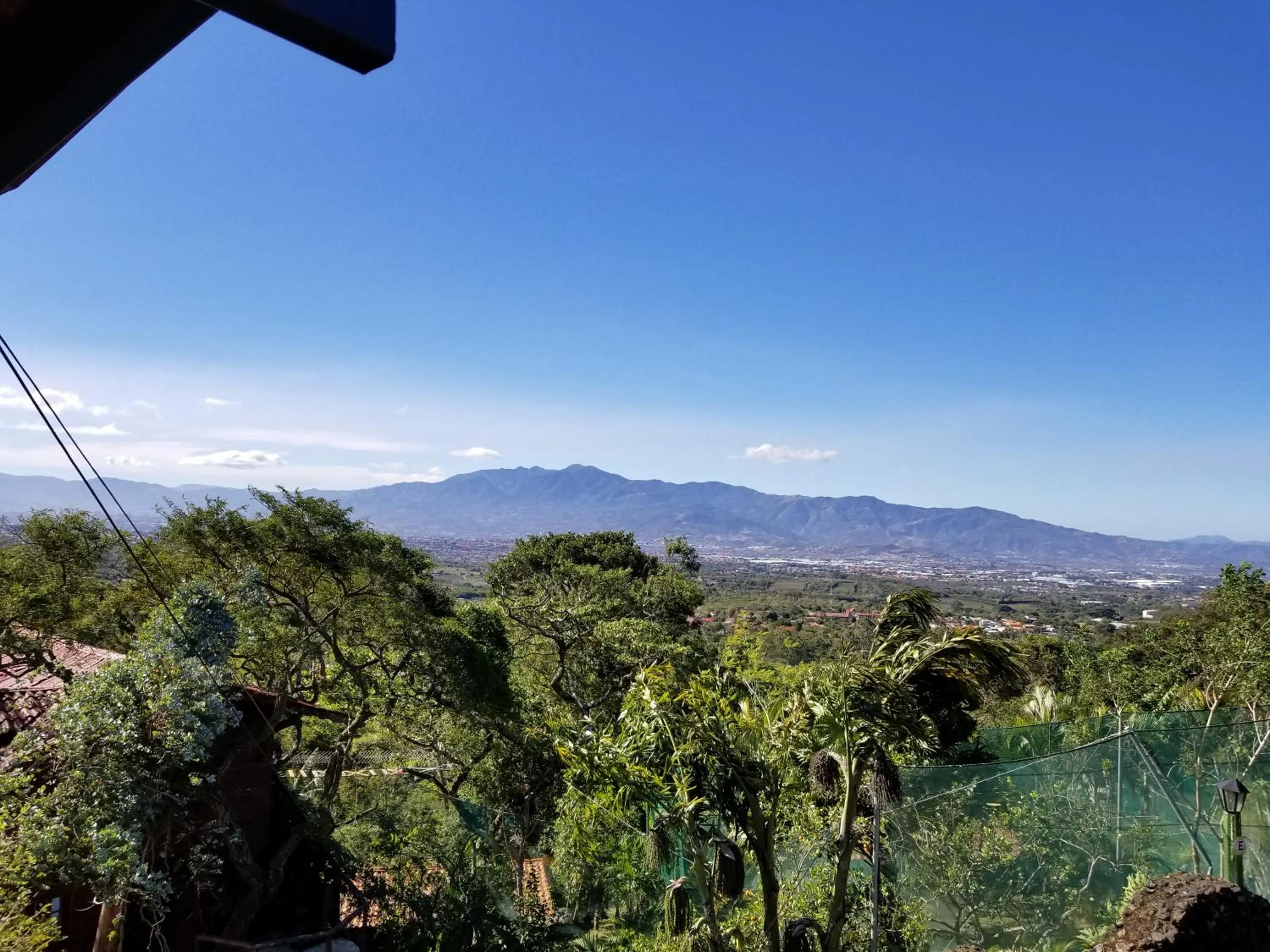 Mountain view in Hotel Monte Campana Heredia