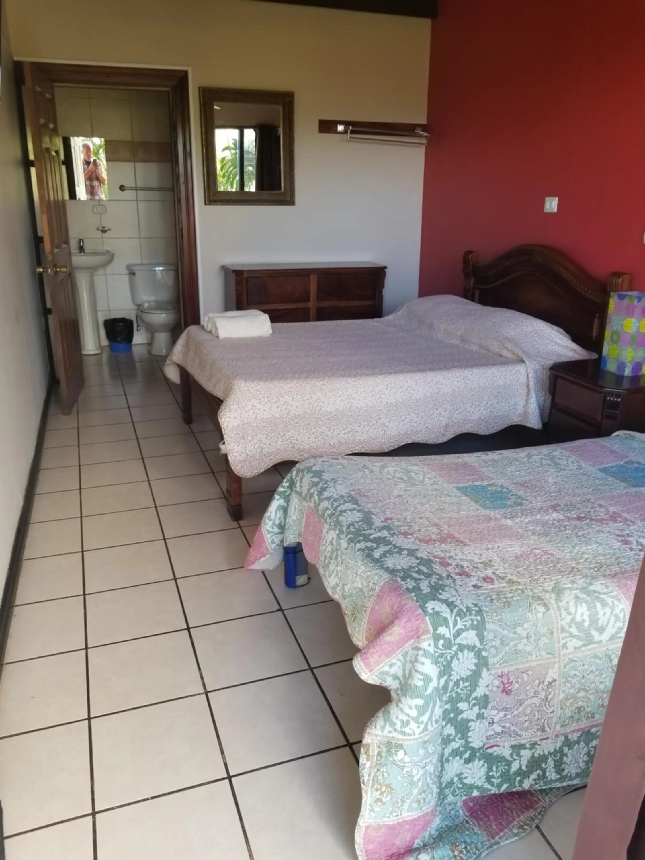 Photo of the whole room, Bed in Hotel Monte Campana Heredia