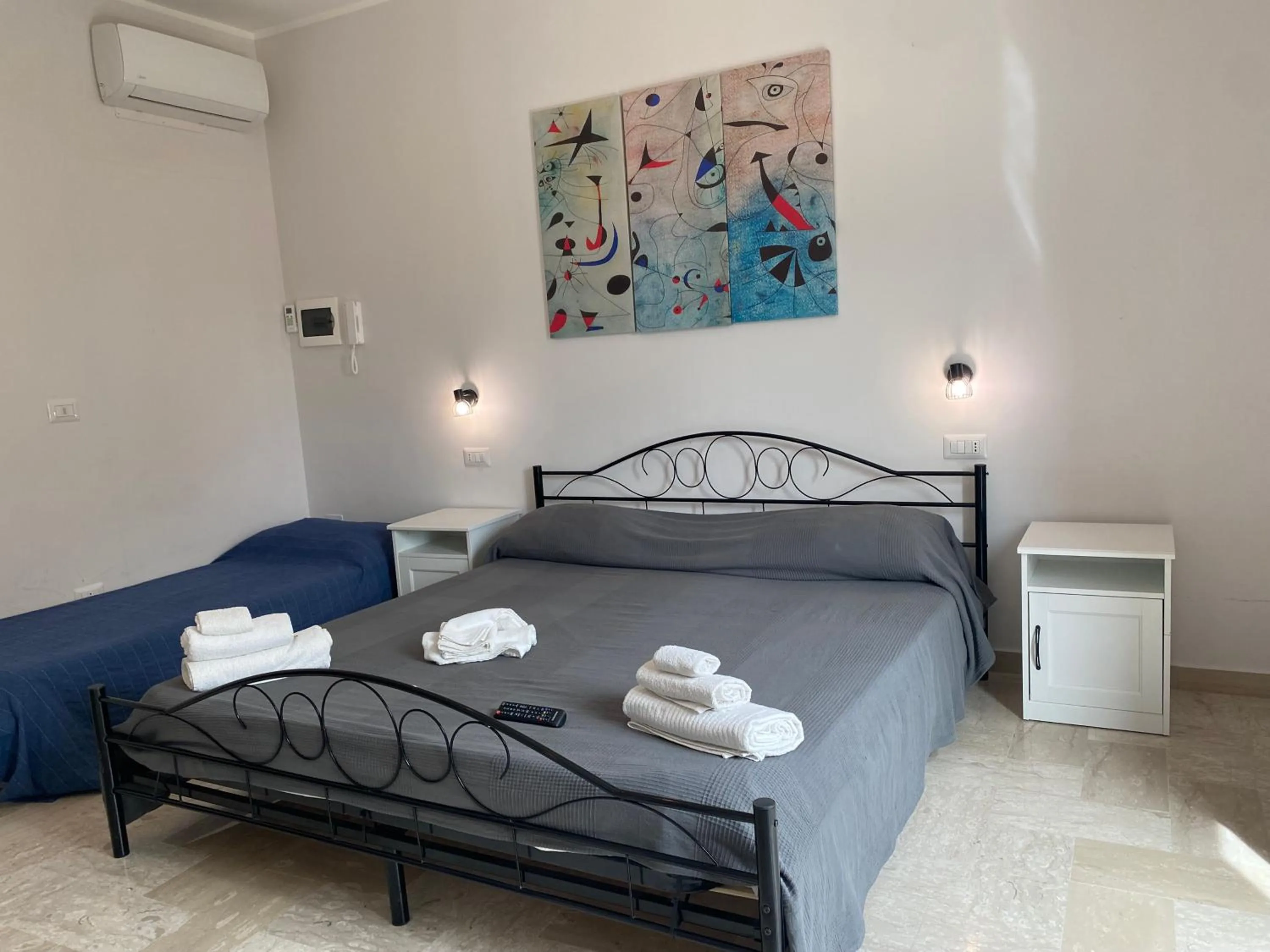 Bedroom in Miro' Agropoli