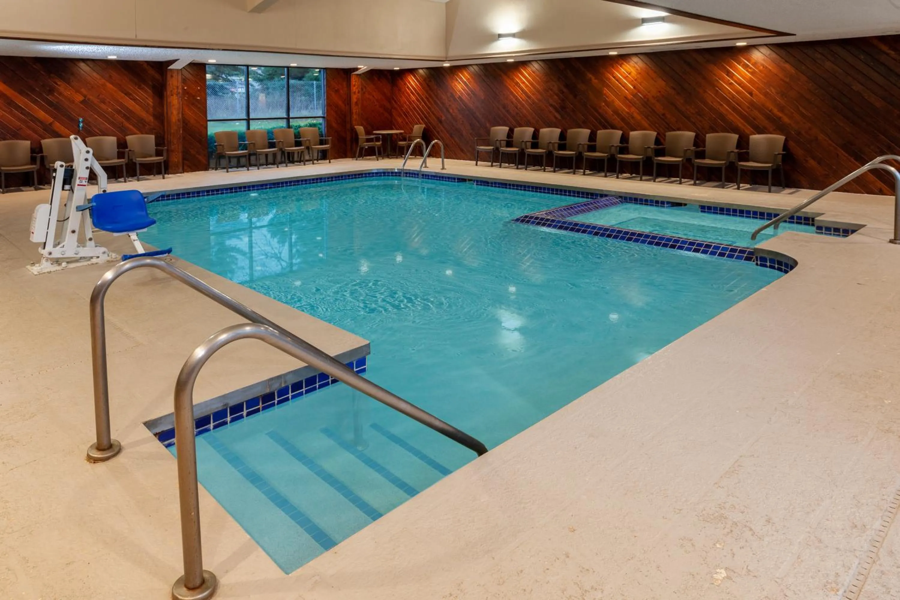Swimming pool in Super 8 by Wyndham Wausau